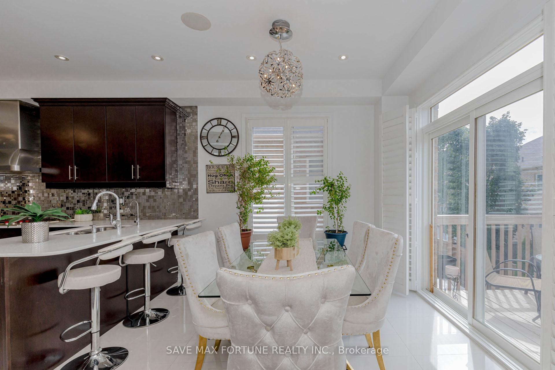 Photo 20 of 16 Berryfield Way NE, Brampton, Sandringham-Wellington — HOMEH