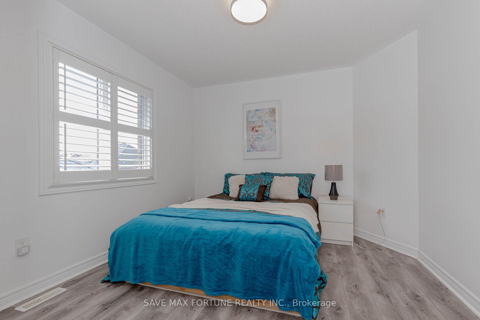 Photo 51 of 16 Berryfield Way NE, Brampton, Sandringham-Wellington — HOMEH