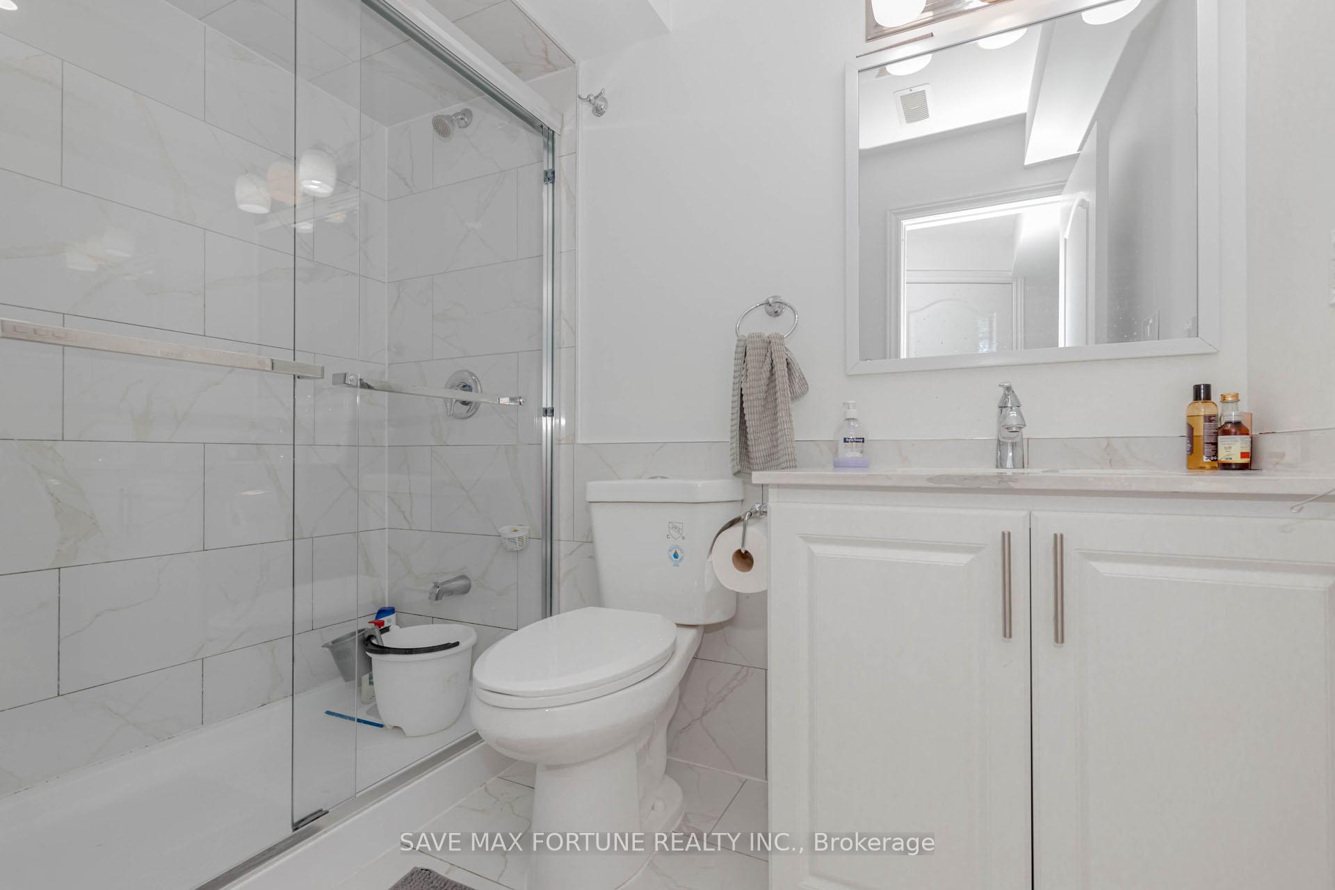 Photo 96 of 16 Berryfield Way NE, Brampton, Sandringham-Wellington — HOMEH