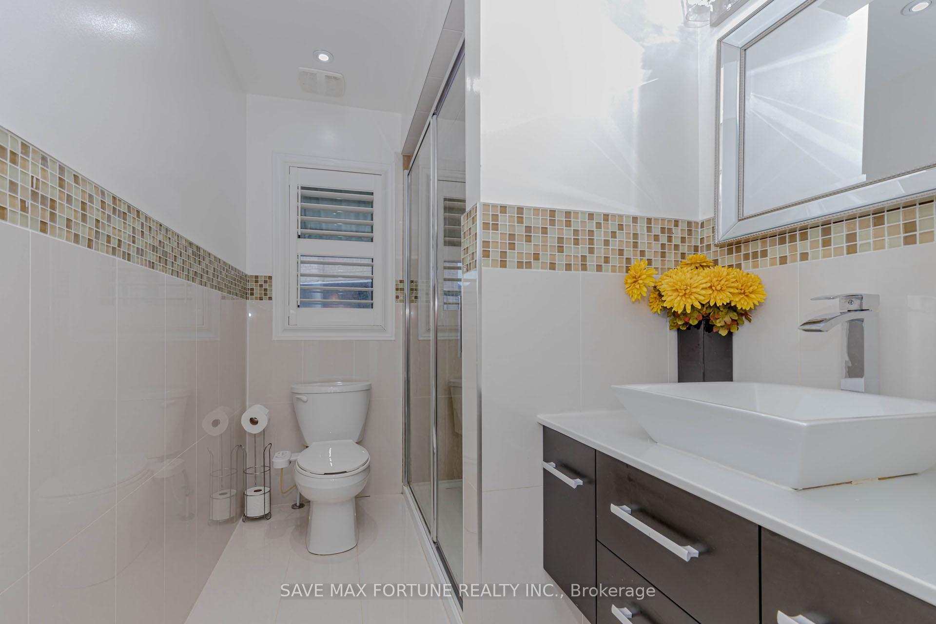 Photo 81 of 16 Berryfield Way NE, Brampton, Sandringham-Wellington — HOMEH