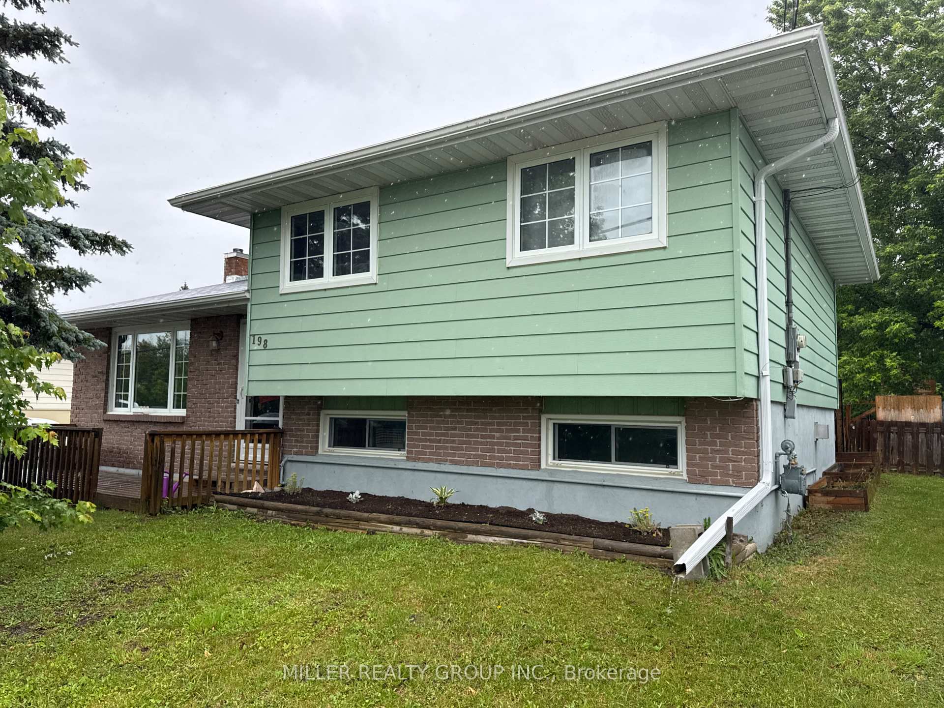 Photo 3 of 198 Carter Boulevard, Temiskaming Shores, Haileybury — HOMEH