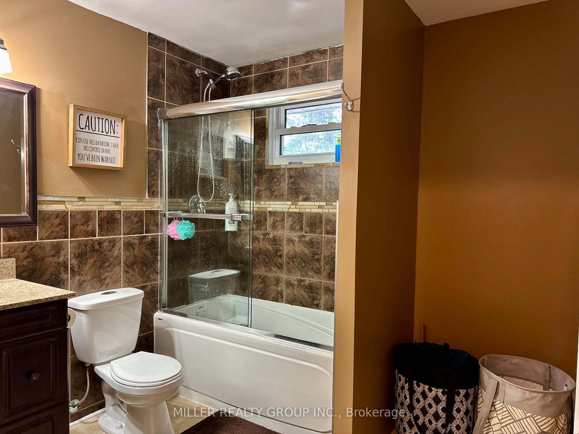 Photo 11 of 198 Carter Boulevard, Temiskaming Shores, Haileybury — HOMEH
