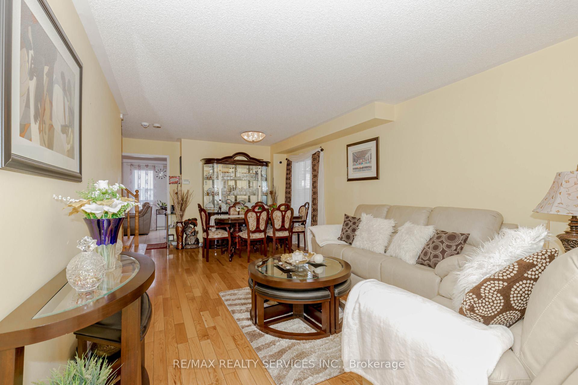 Photo 5 of 66 Viceroy Crescent, Brampton, Northwest Sandalwood Parkway — HOMEH