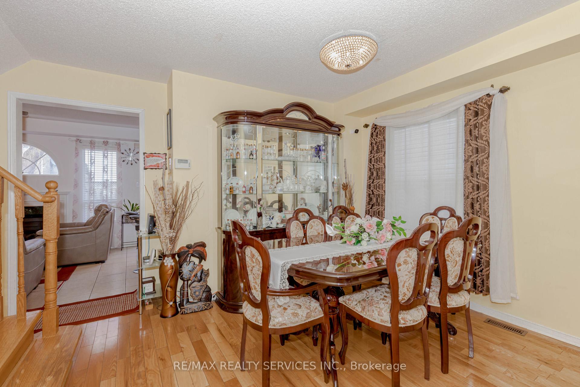 Photo 8 of 66 Viceroy Crescent, Brampton, Northwest Sandalwood Parkway — HOMEH
