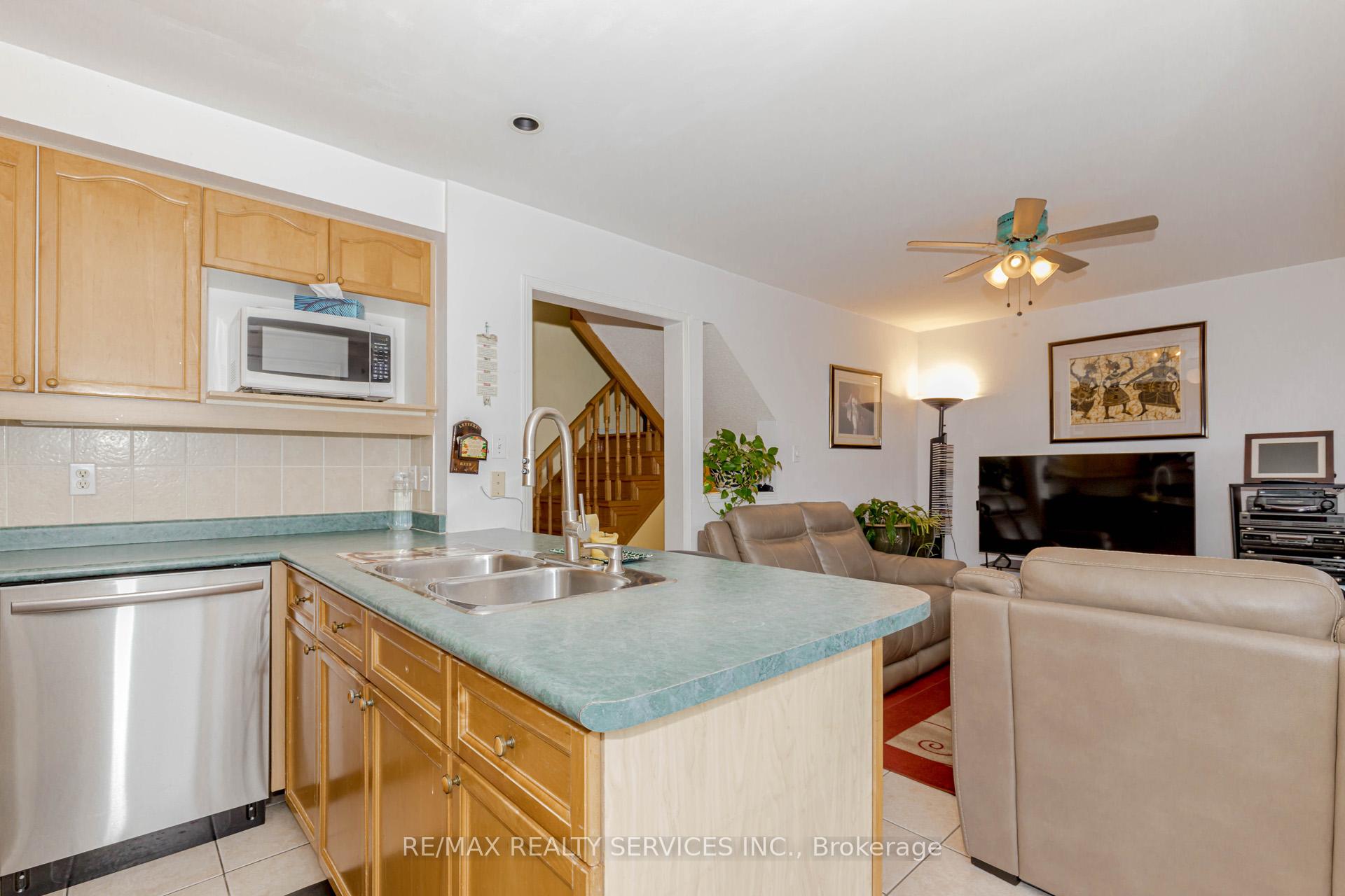 Photo 15 of 66 Viceroy Crescent, Brampton, Northwest Sandalwood Parkway — HOMEH