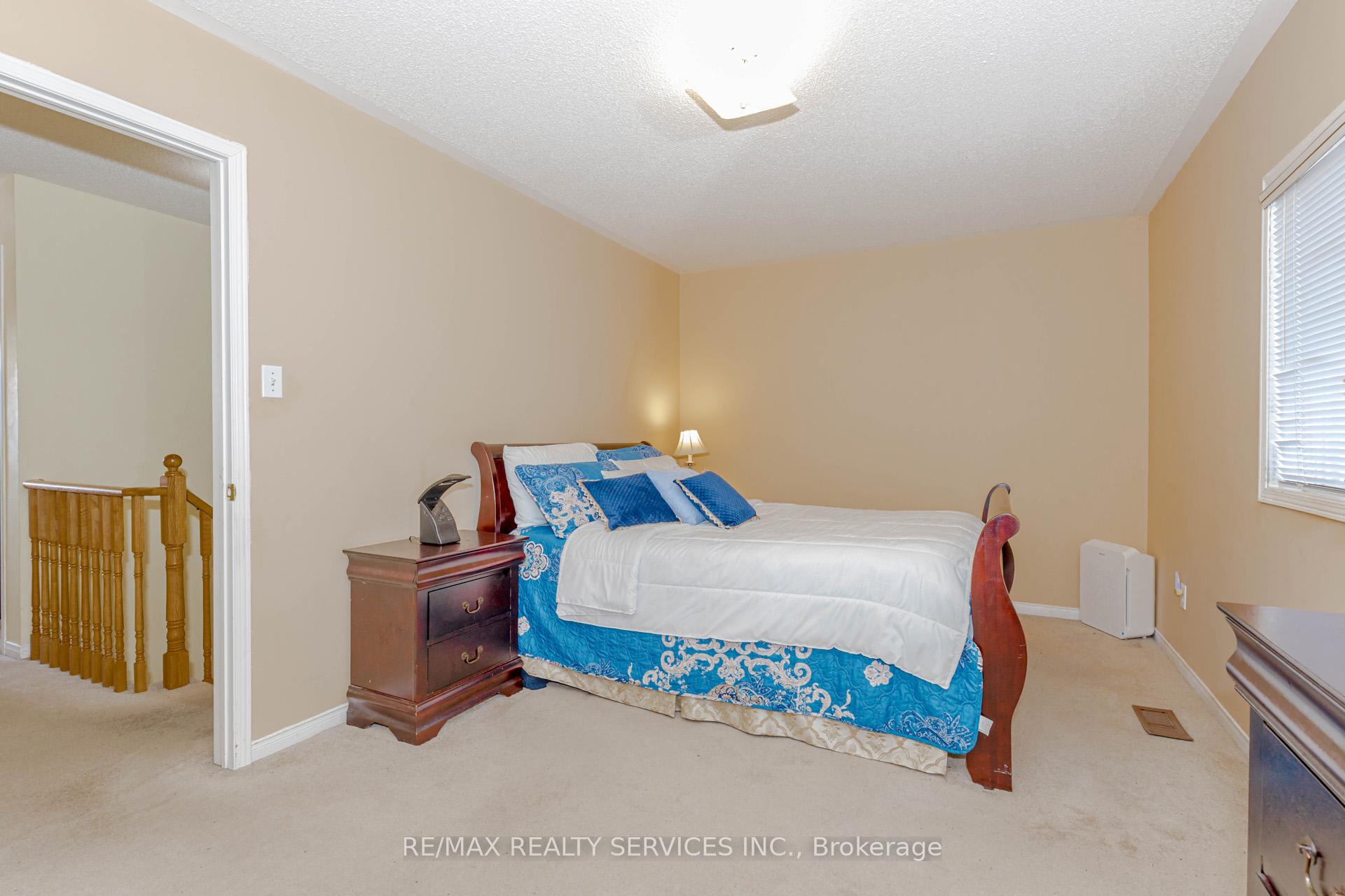 Photo 21 of 66 Viceroy Crescent, Brampton, Northwest Sandalwood Parkway — HOMEH