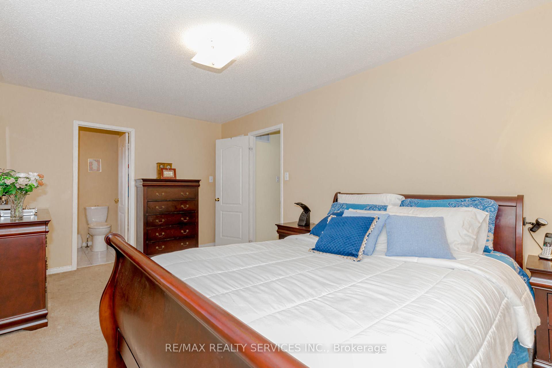 Photo 22 of 66 Viceroy Crescent, Brampton, Northwest Sandalwood Parkway — HOMEH