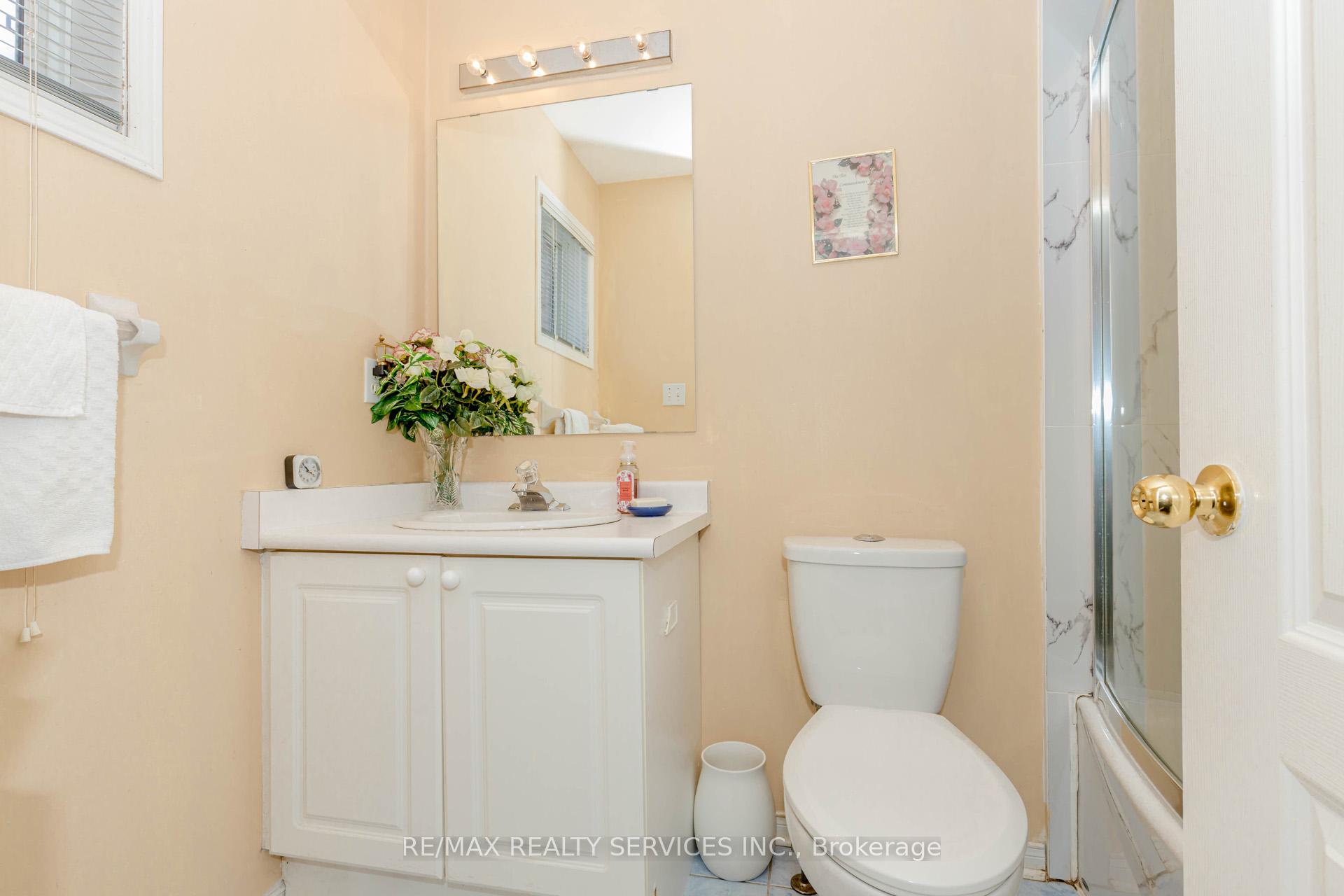 Photo 23 of 66 Viceroy Crescent, Brampton, Northwest Sandalwood Parkway — HOMEH