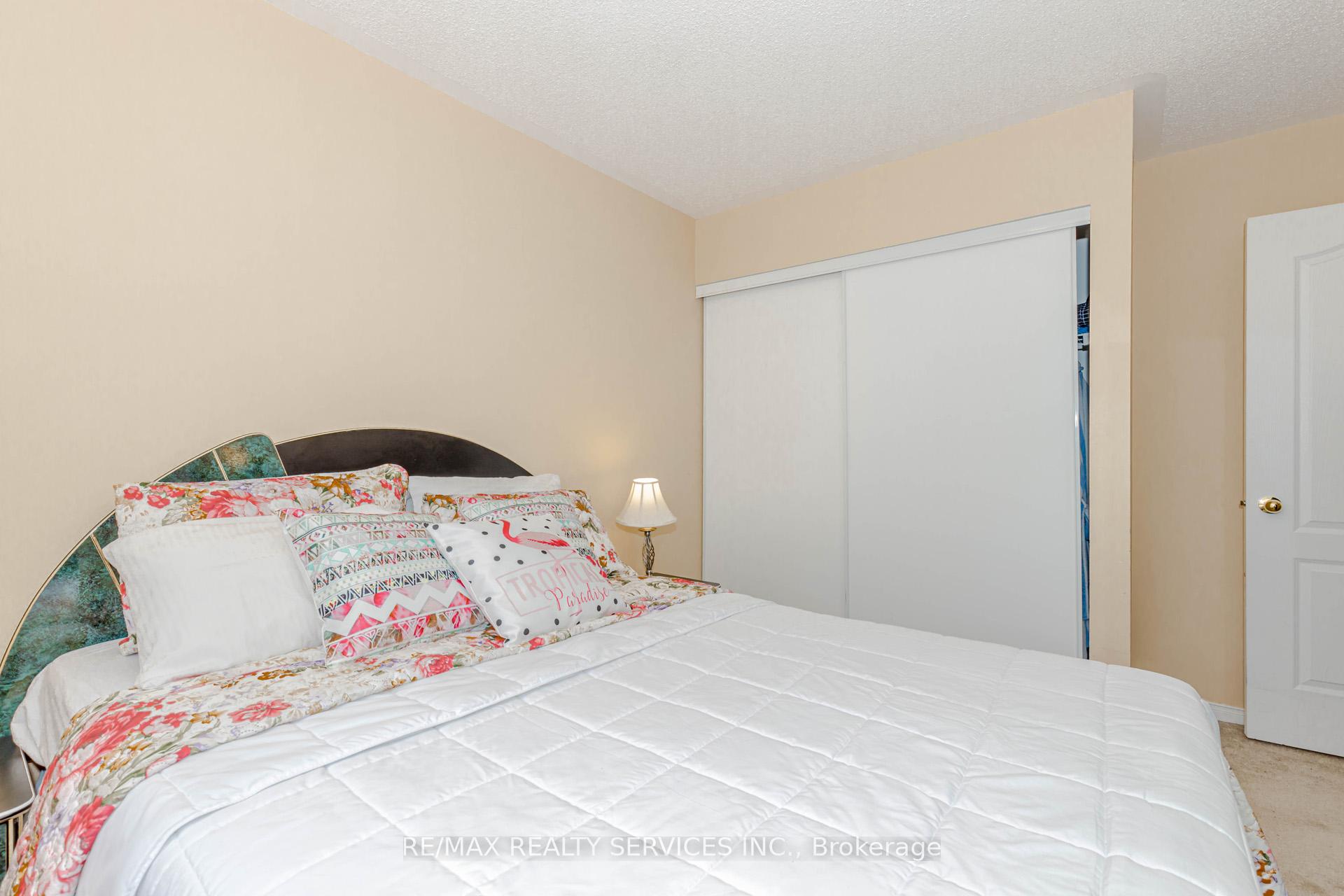 Photo 26 of 66 Viceroy Crescent, Brampton, Northwest Sandalwood Parkway — HOMEH