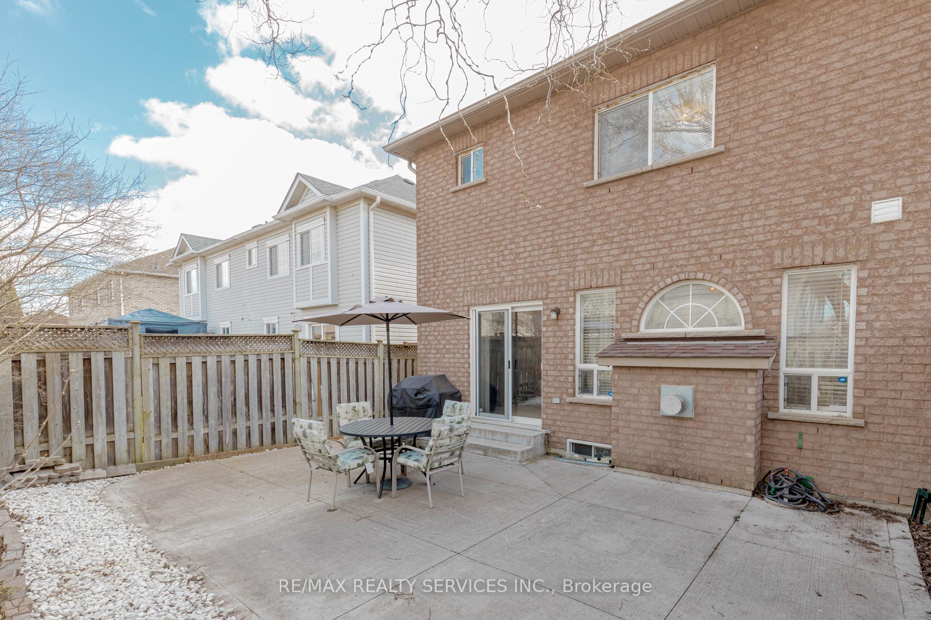 Photo 40 of 66 Viceroy Crescent, Brampton, Northwest Sandalwood Parkway — HOMEH