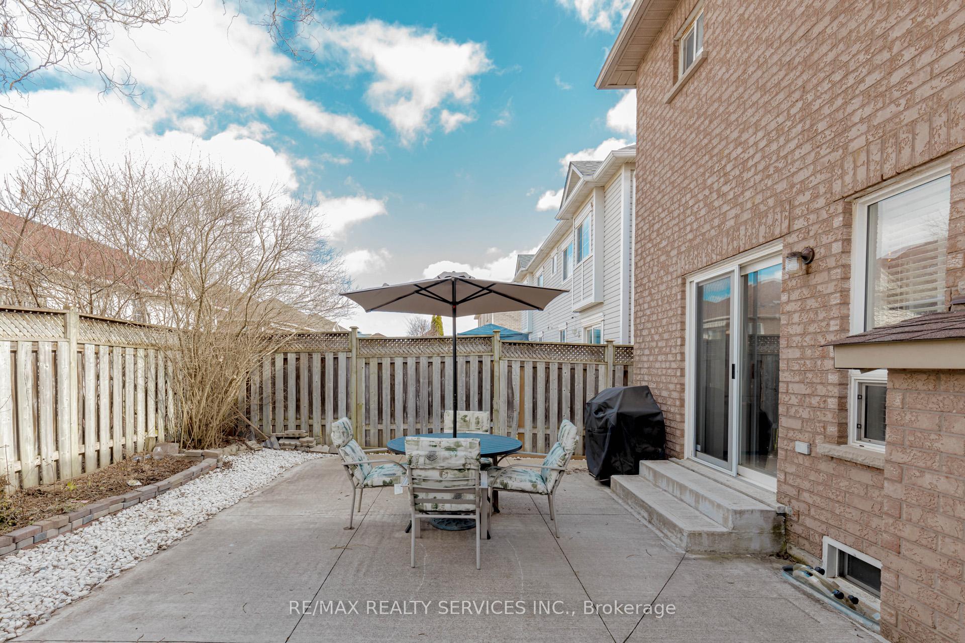 Photo 41 of 66 Viceroy Crescent, Brampton, Northwest Sandalwood Parkway — HOMEH