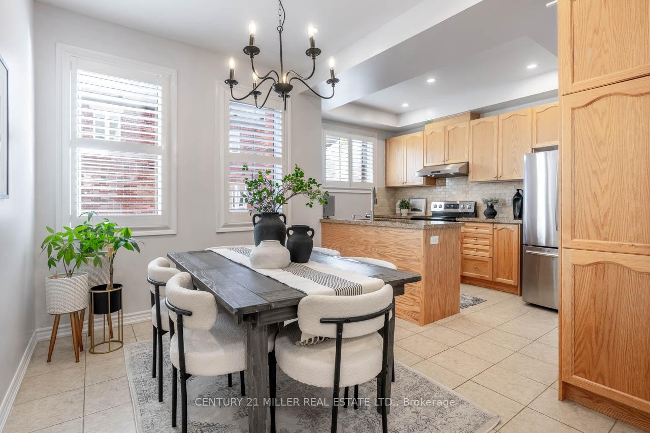 Photo 22 of 81 New Pines Trail, Brampton, Heart Lake East — HOMEH