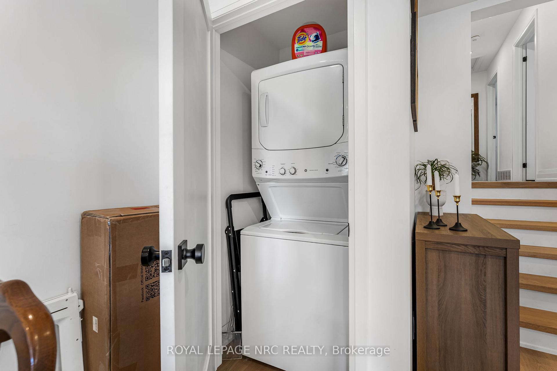 Photo 11 of 200 St Augustine Drive, St. Catharines, Secord Woods — HOMEH