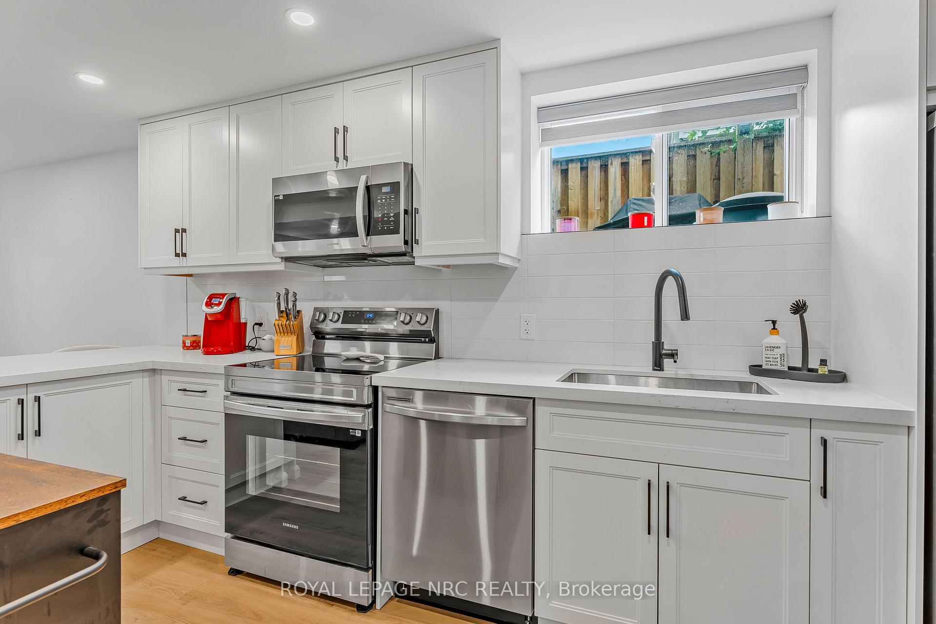 Photo 22 of 200 St Augustine Drive, St. Catharines, Secord Woods — HOMEH