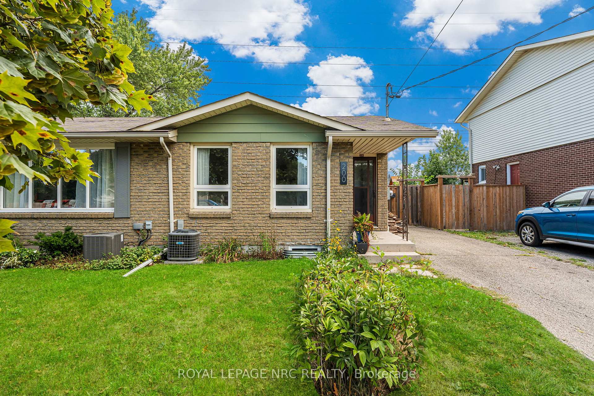 Photo 38 of 200 St Augustine Drive, St. Catharines, Secord Woods — HOMEH