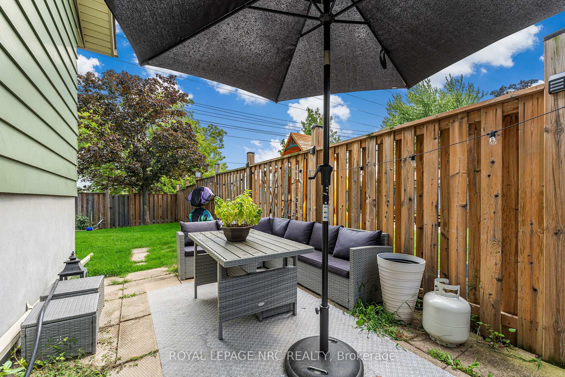 Photo 40 of 200 St Augustine Drive, St. Catharines, Secord Woods — HOMEH