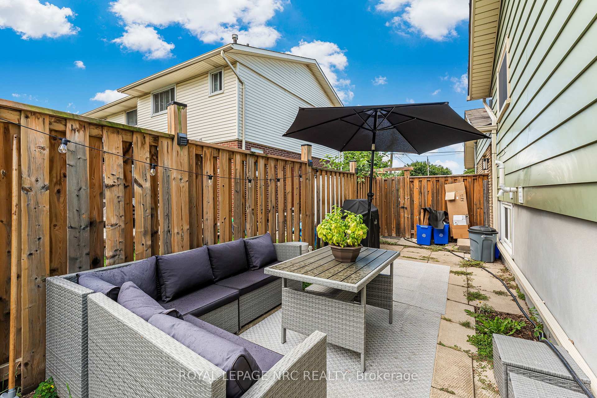 Photo 41 of 200 St Augustine Drive, St. Catharines, Secord Woods — HOMEH