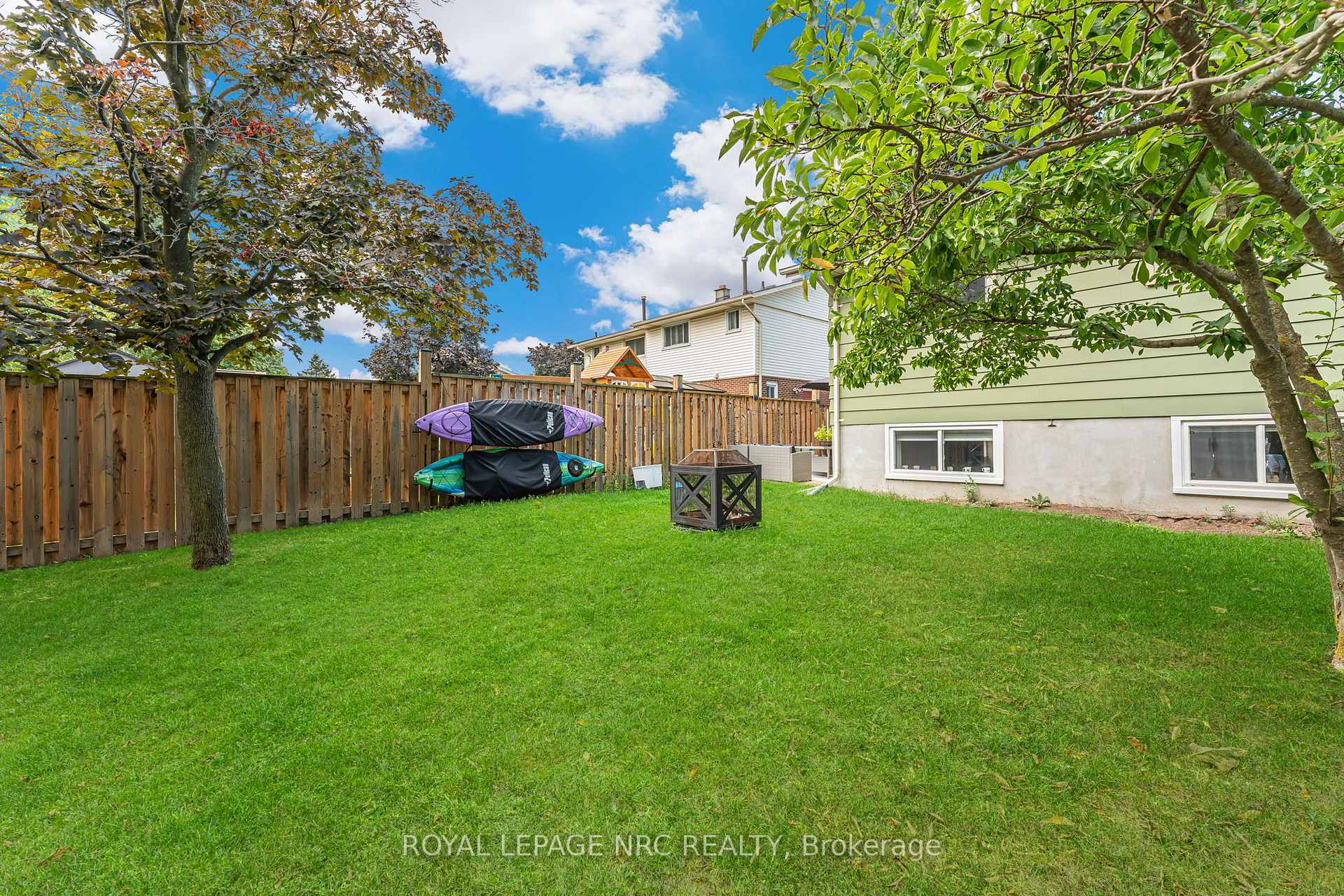 Photo 43 of 200 St Augustine Drive, St. Catharines, Secord Woods — HOMEH