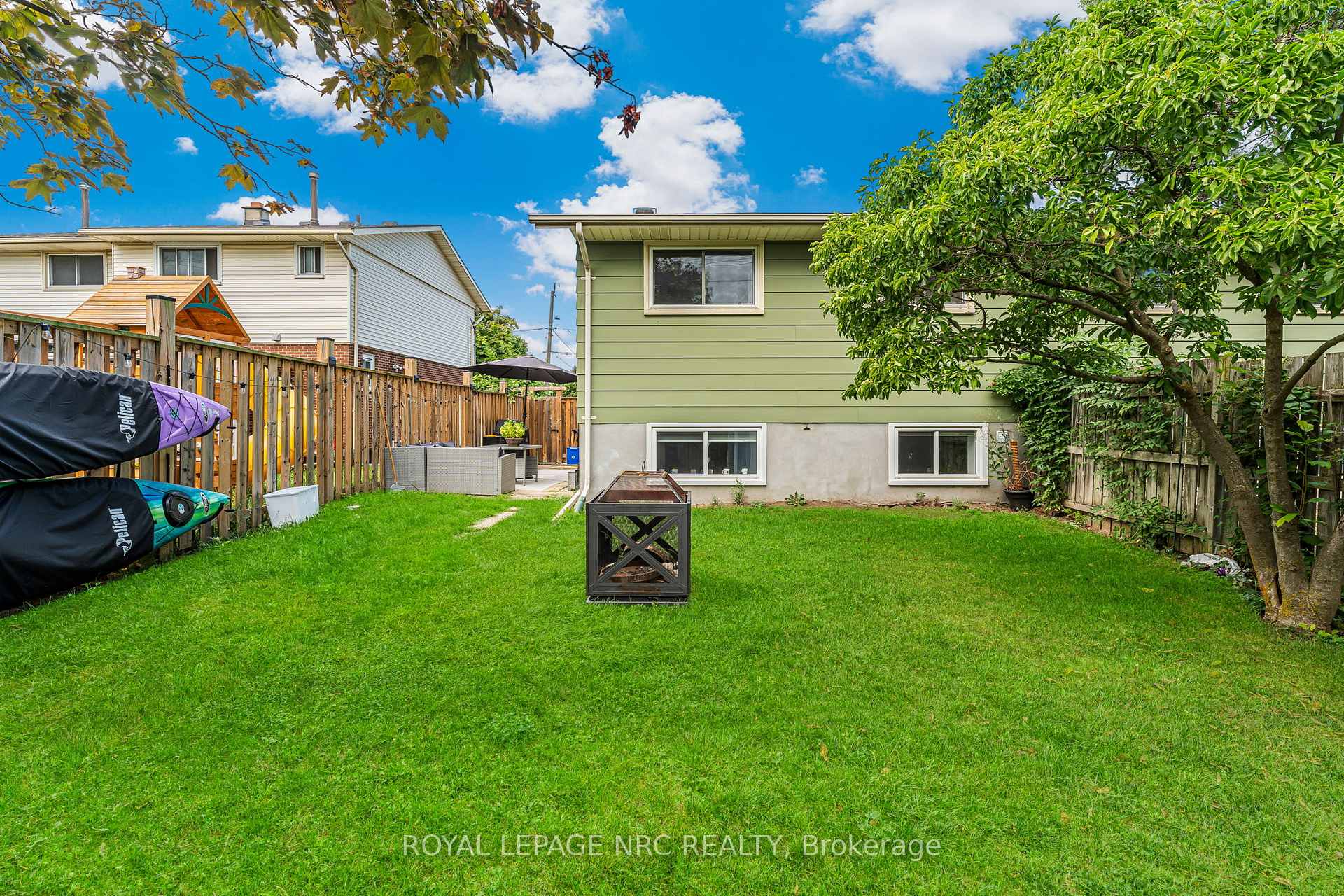 Photo 44 of 200 St Augustine Drive, St. Catharines, Secord Woods — HOMEH