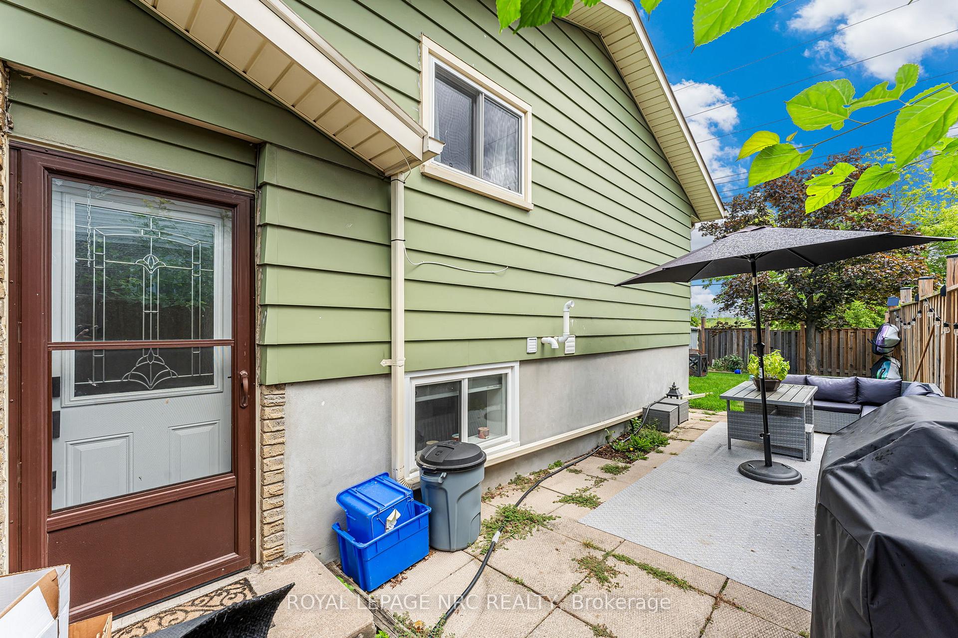 Photo 46 of 200 St Augustine Drive, St. Catharines, Secord Woods — HOMEH