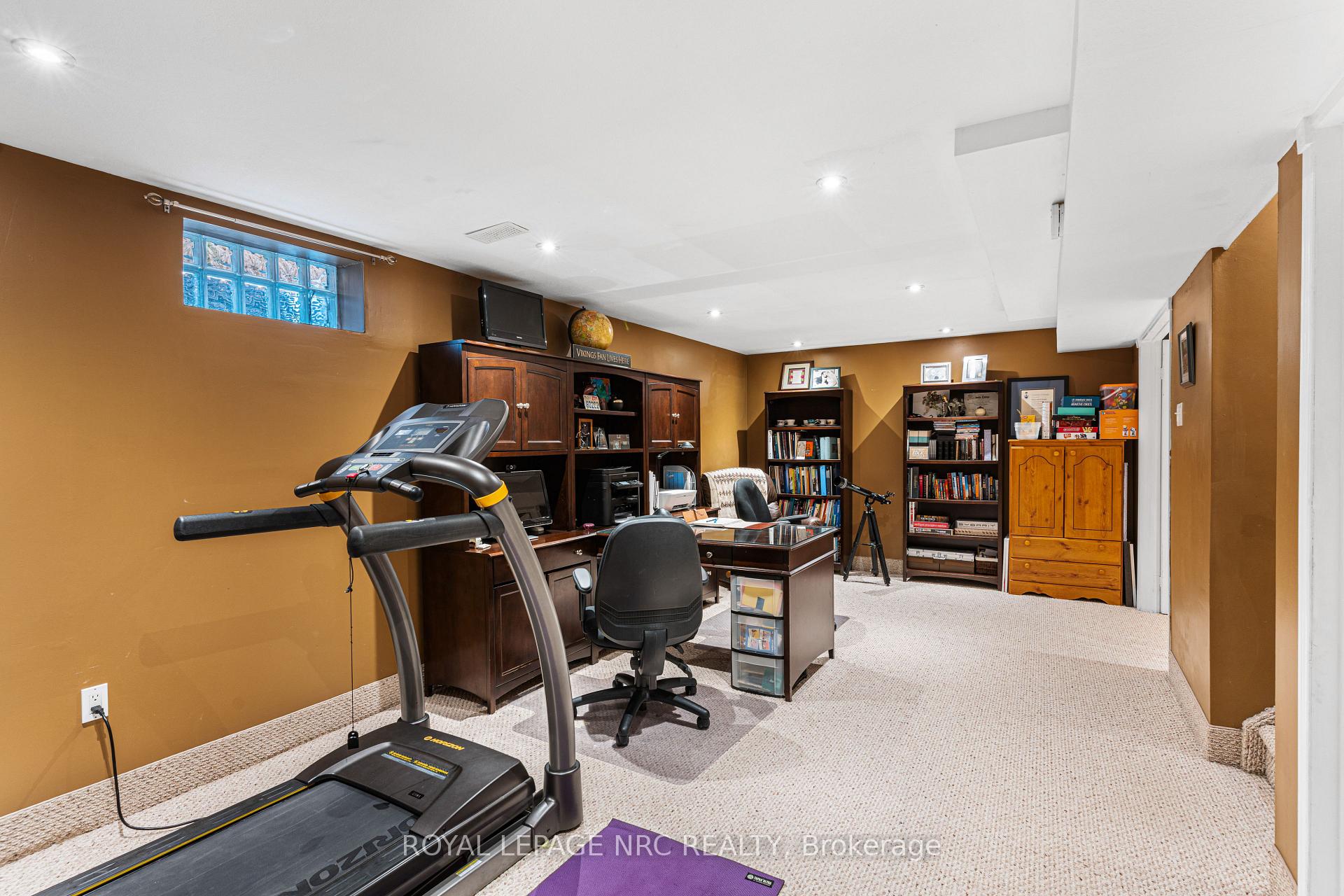 Photo 14 of 40 Dolman Street, Hamilton, Stoney Creek Mountain — HOMEH