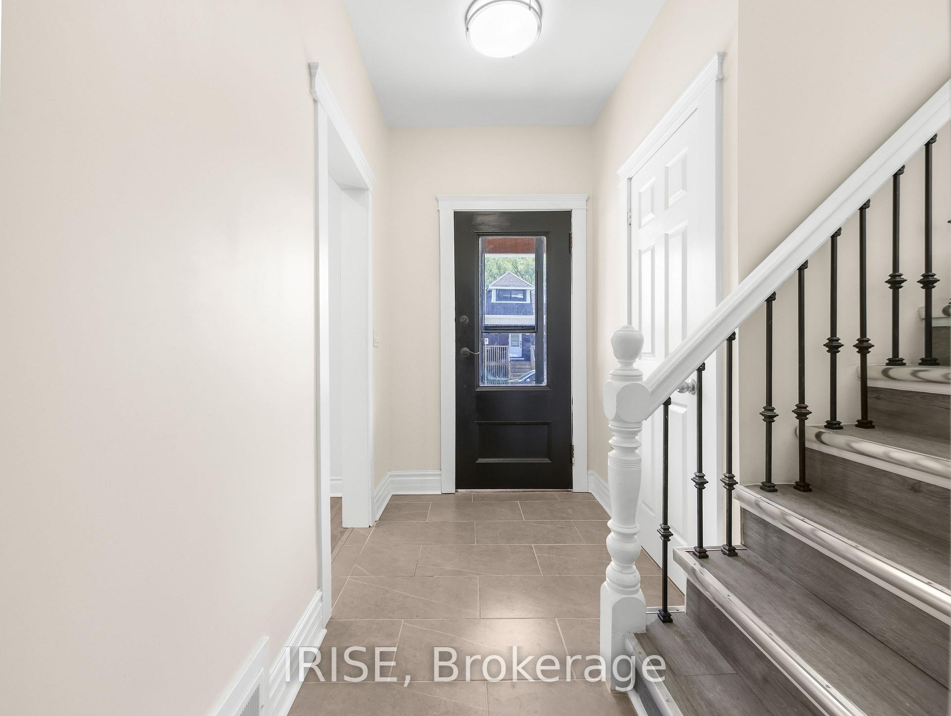 Photo 4 of 25 Lottridge Street S, Hamilton, Stripley — HOMEH