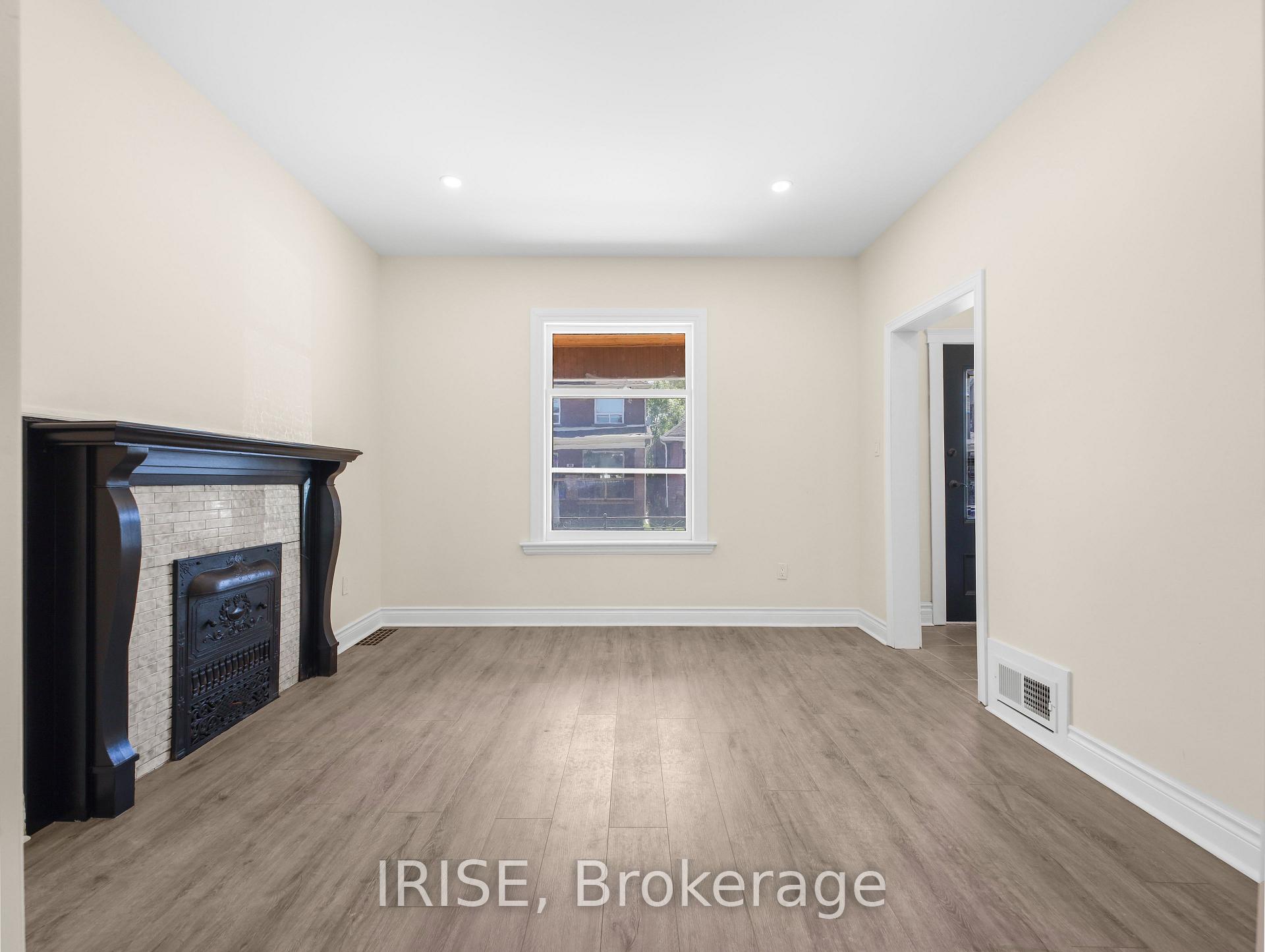 Photo 10 of 25 Lottridge Street S, Hamilton, Stripley — HOMEH