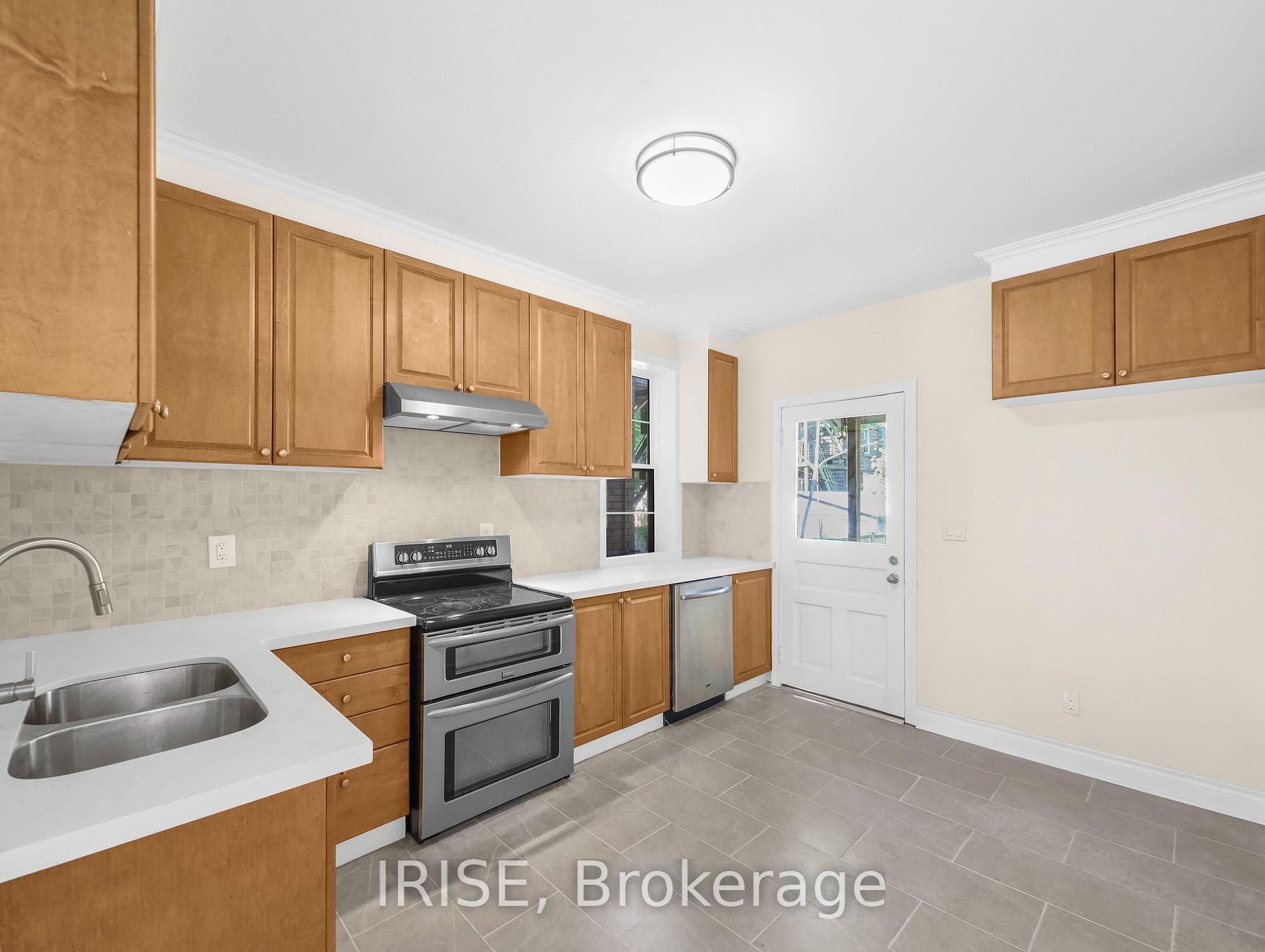 Photo 15 of 25 Lottridge Street S, Hamilton, Stripley — HOMEH