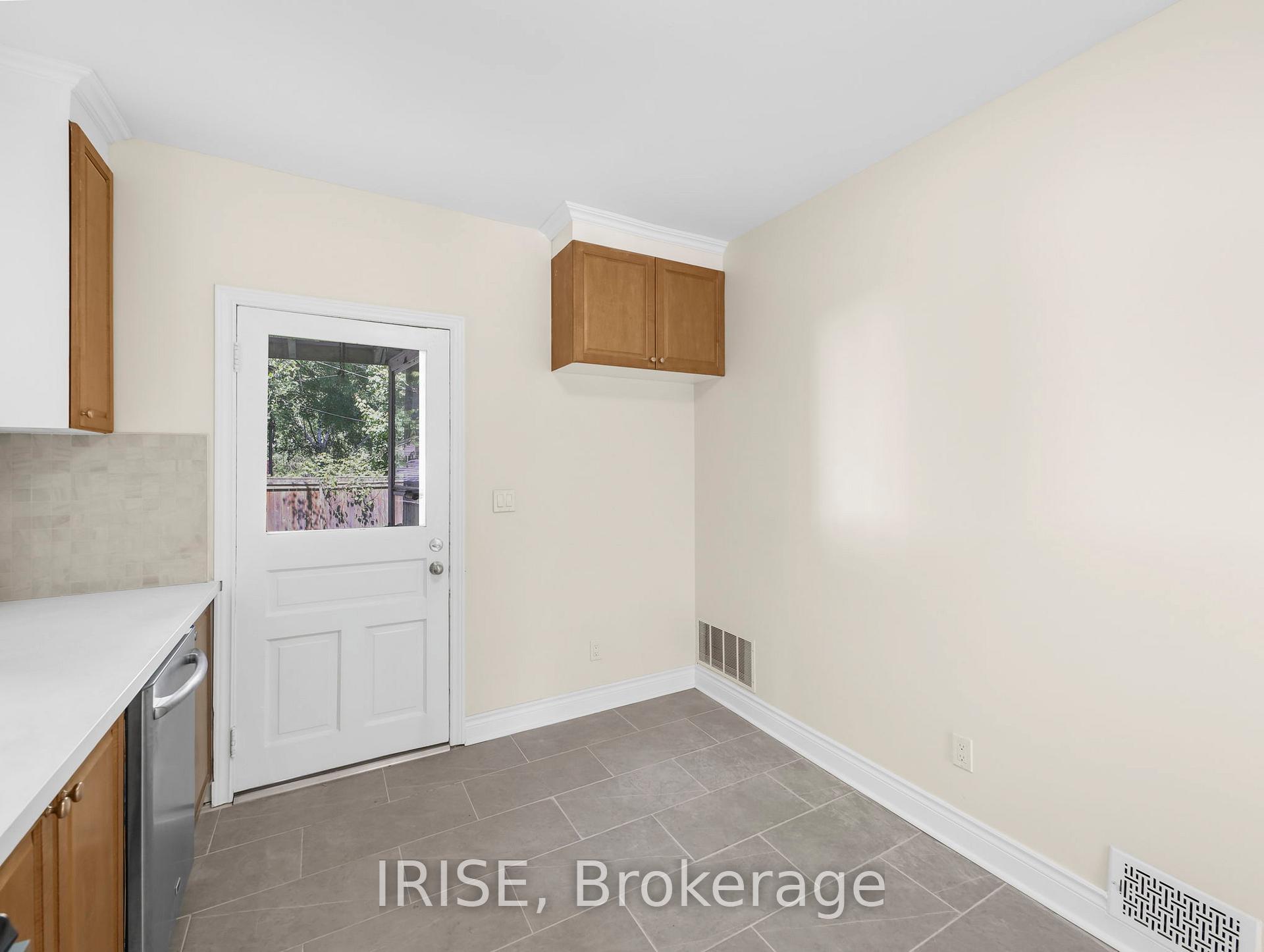 Photo 17 of 25 Lottridge Street S, Hamilton, Stripley — HOMEH