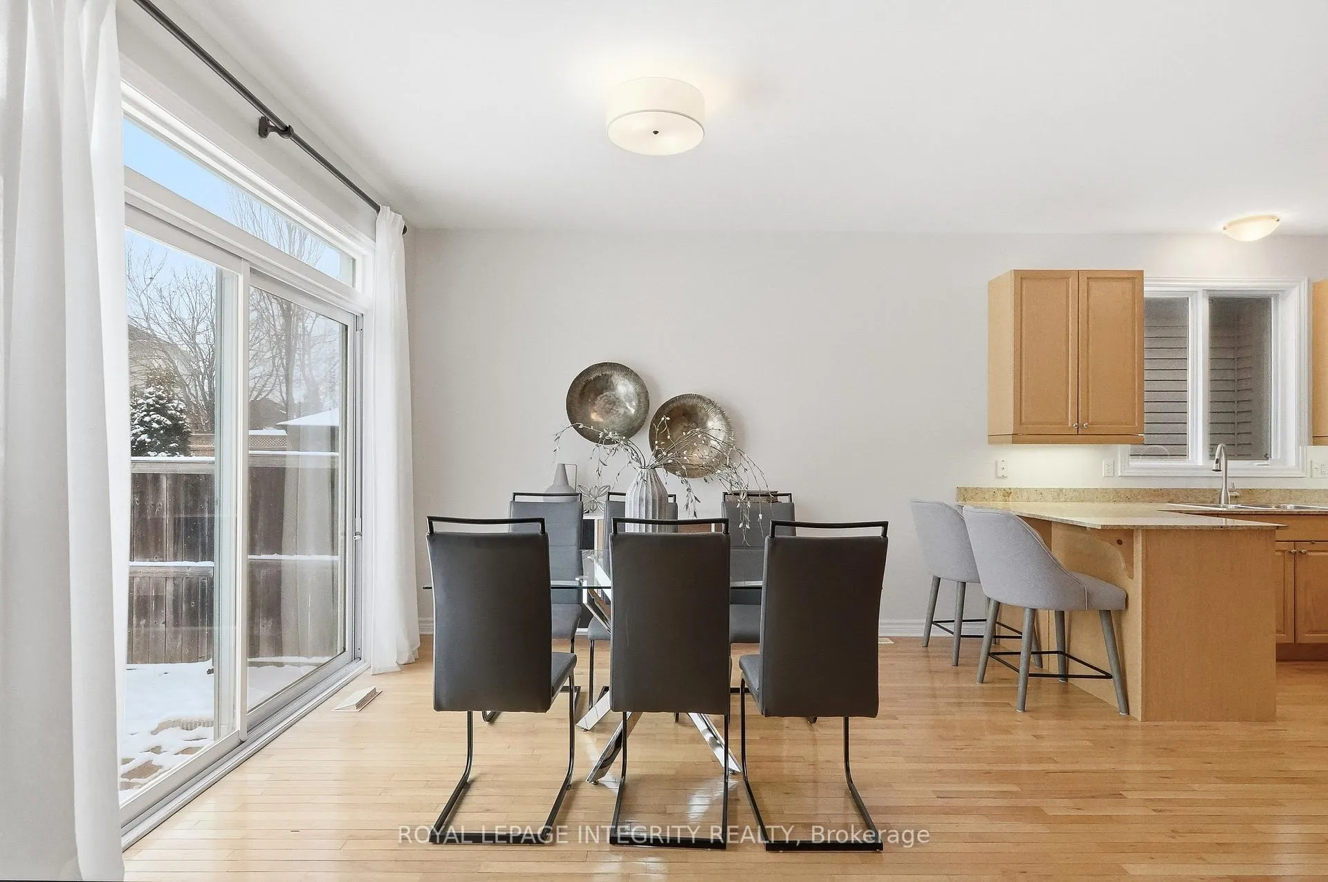 Photo 10 of 44 Harry Douglas Drive, Ottawa, Stittsville (Central) — HOMEH