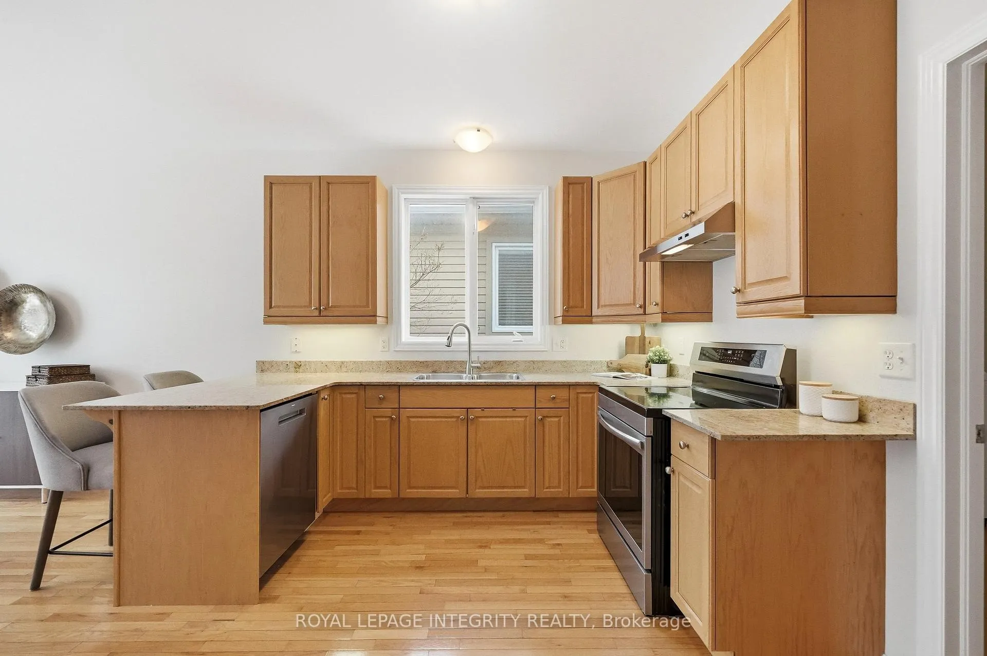 Photo 15 of 44 Harry Douglas Drive, Ottawa, Stittsville (Central) — HOMEH