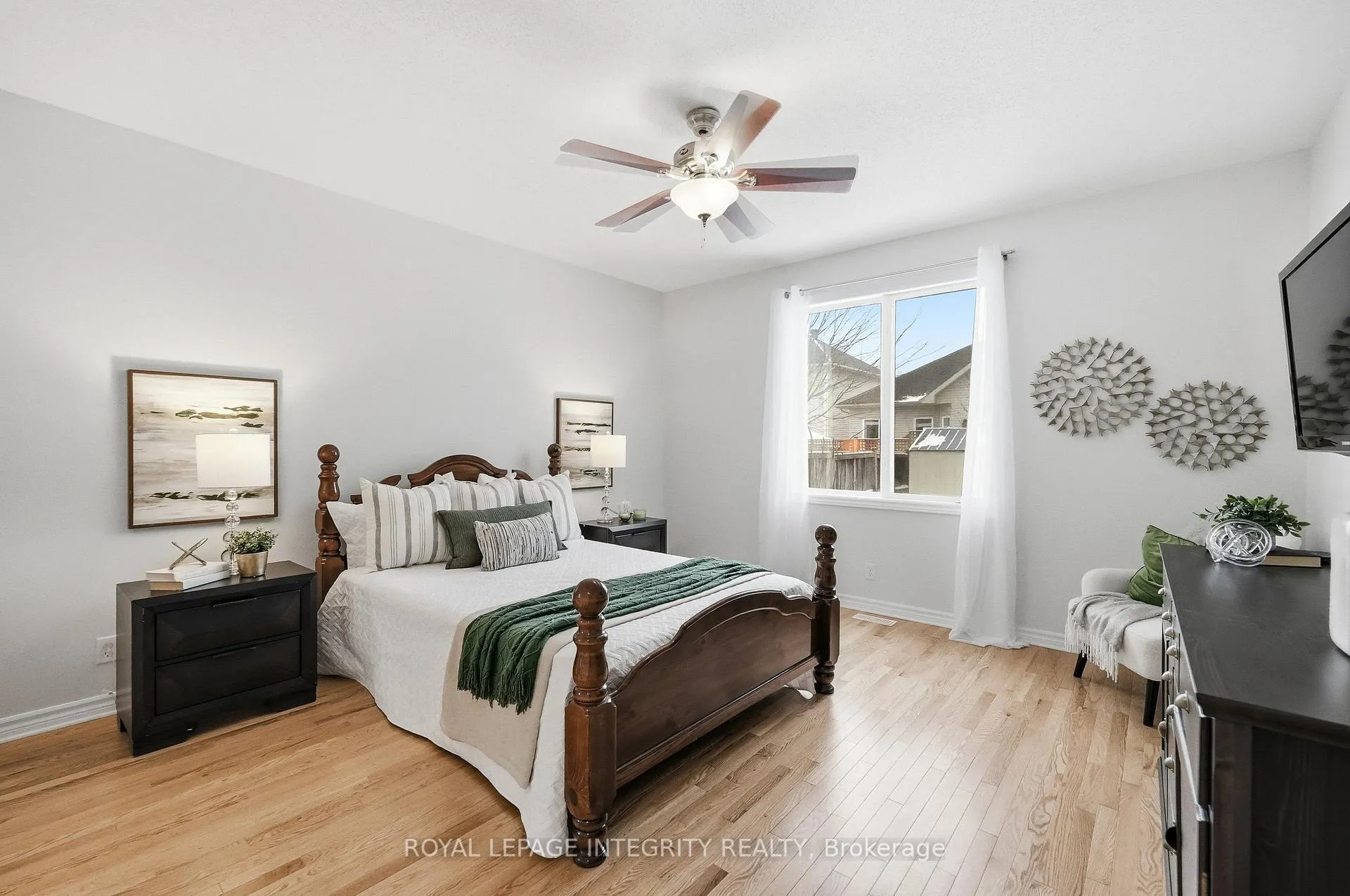 Photo 17 of 44 Harry Douglas Drive, Ottawa, Stittsville (Central) — HOMEH
