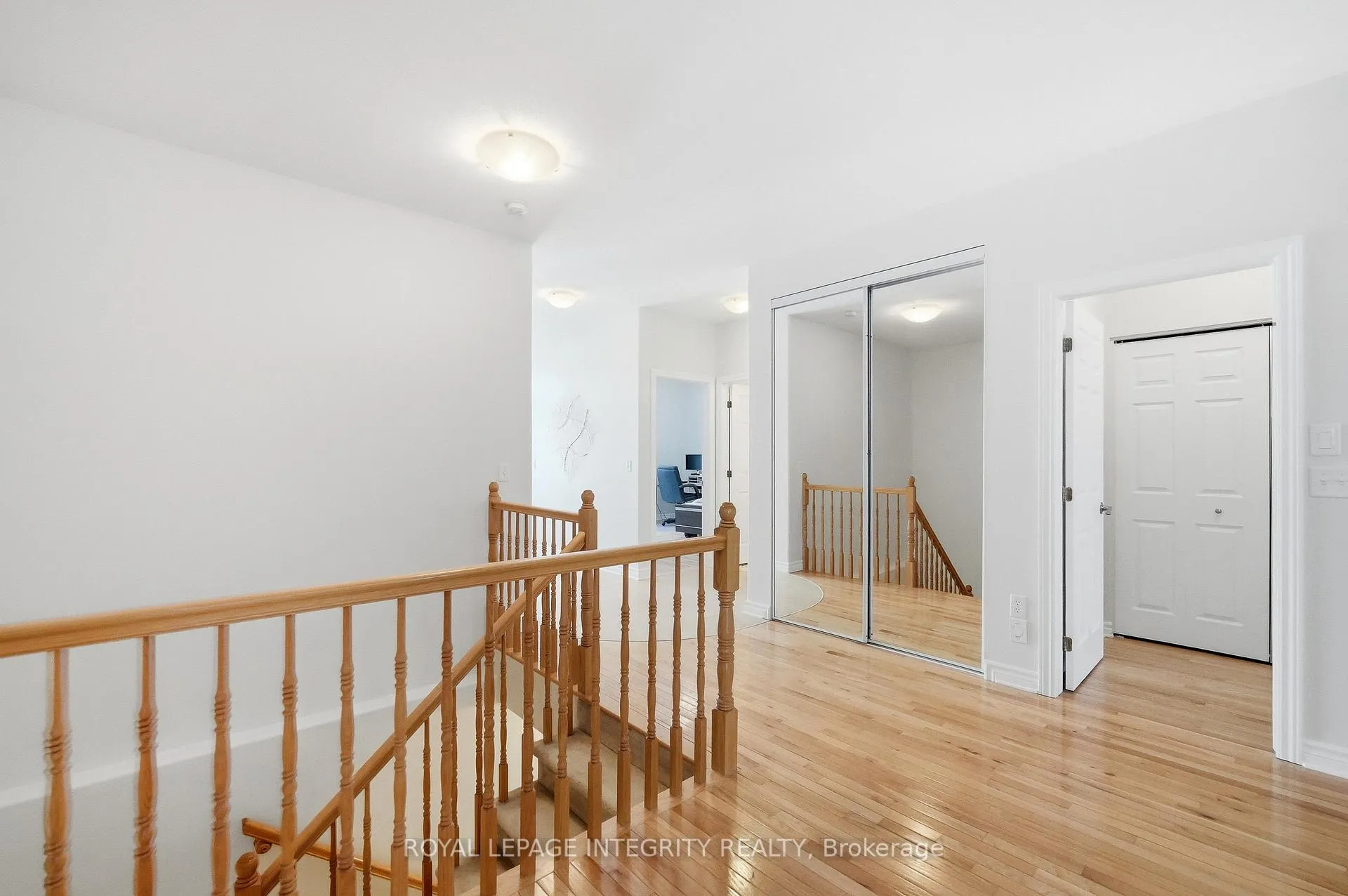 Photo 25 of 44 Harry Douglas Drive, Ottawa, Stittsville (Central) — HOMEH