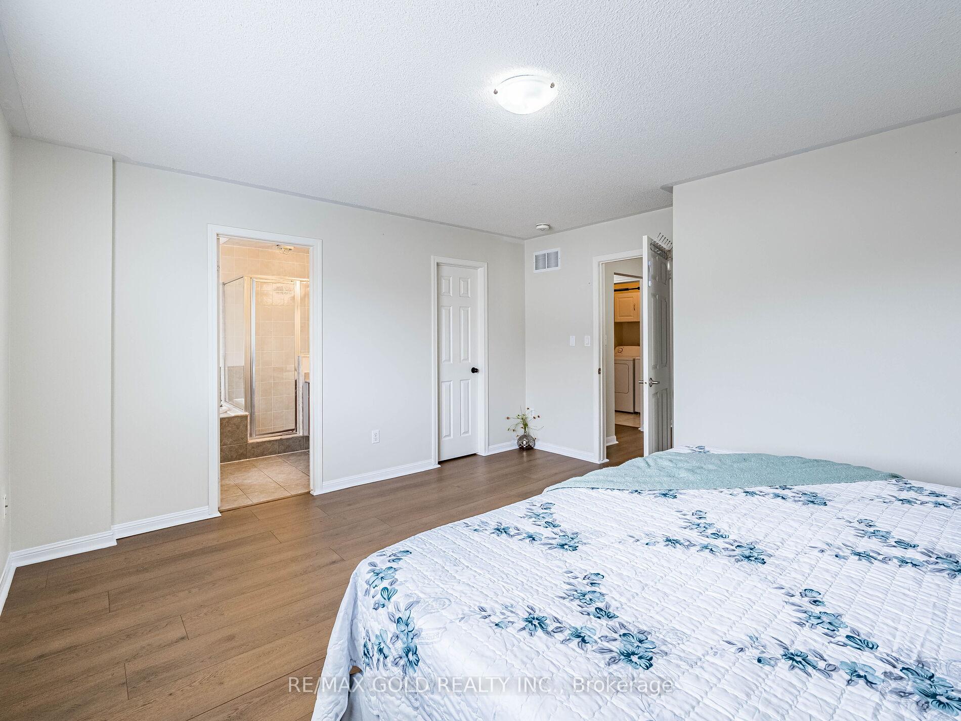 Photo 19 of 18 Jessop Drive, Brampton, Fletcher's Meadow — HOMEH
