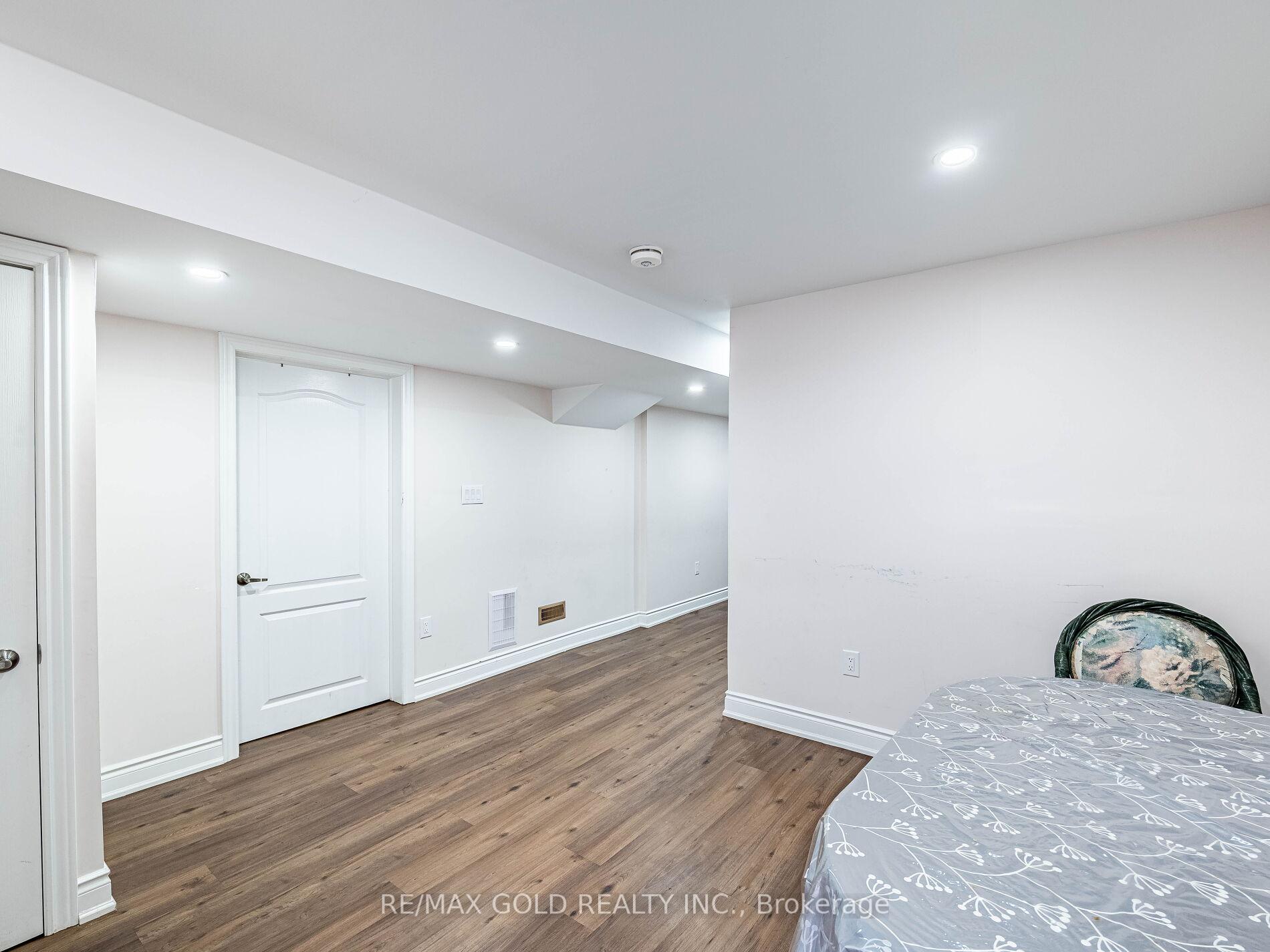 Photo 29 of 18 Jessop Drive, Brampton, Fletcher's Meadow — HOMEH