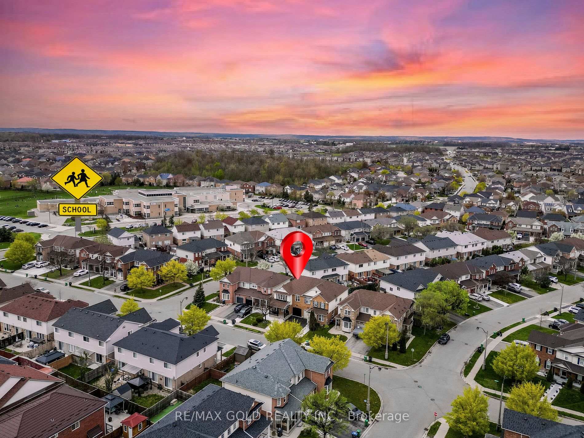 Photo 37 of 18 Jessop Drive, Brampton, Fletcher's Meadow — HOMEH