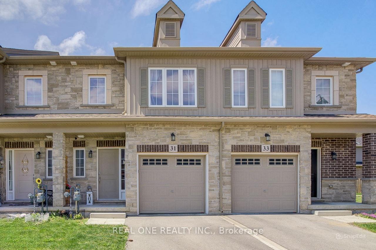 Photo 1 of 31 Garlent Avenue, Hamilton, Meadowlands — HOMEH