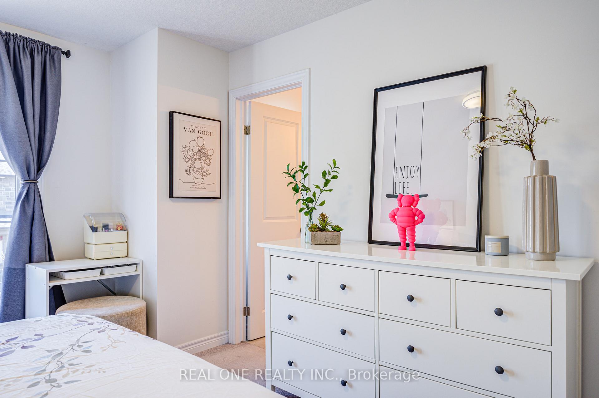 Photo 27 of 31 Garlent Avenue, Hamilton, Meadowlands — HOMEH