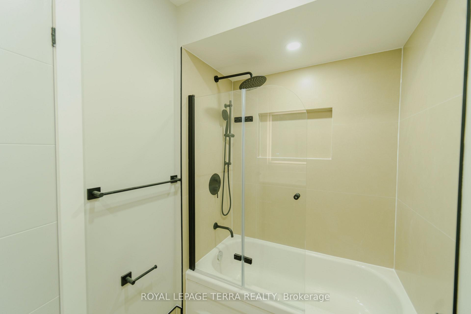 Photo 16 of 20 Histon Crescent, Brampton, Madoc — HOMEH