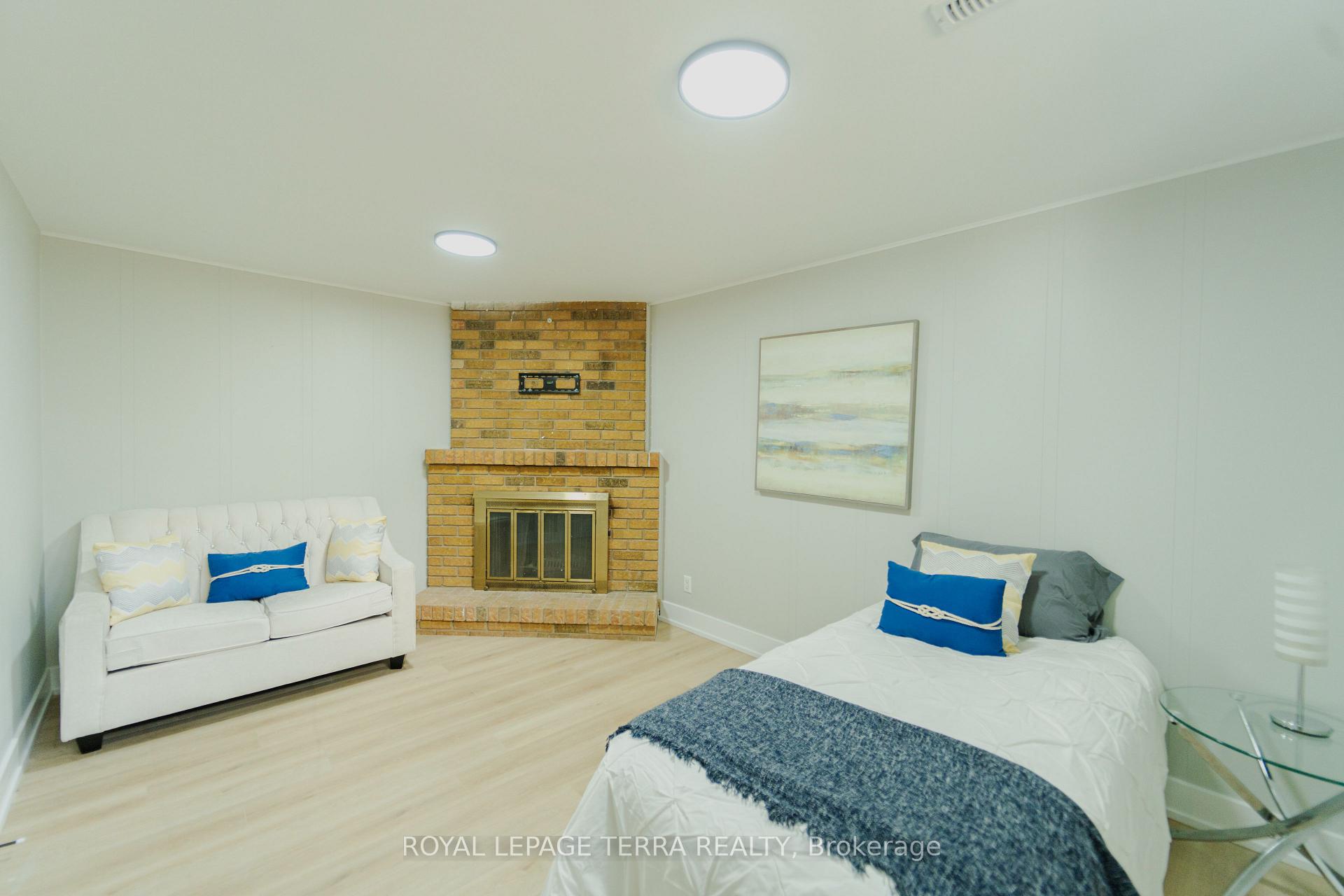 Photo 49 of 20 Histon Crescent, Brampton, Madoc — HOMEH