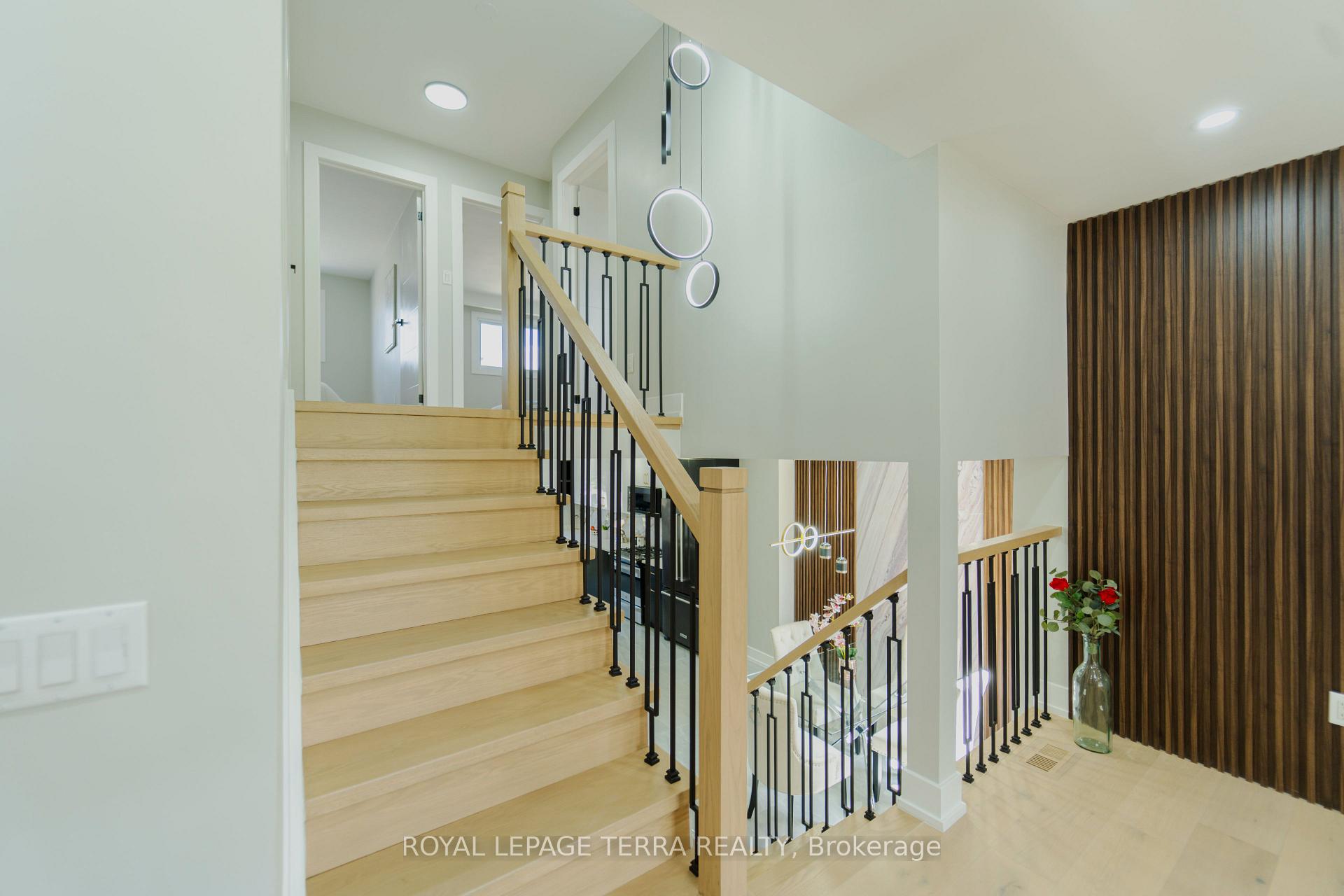Photo 32 of 20 Histon Crescent, Brampton, Madoc — HOMEH