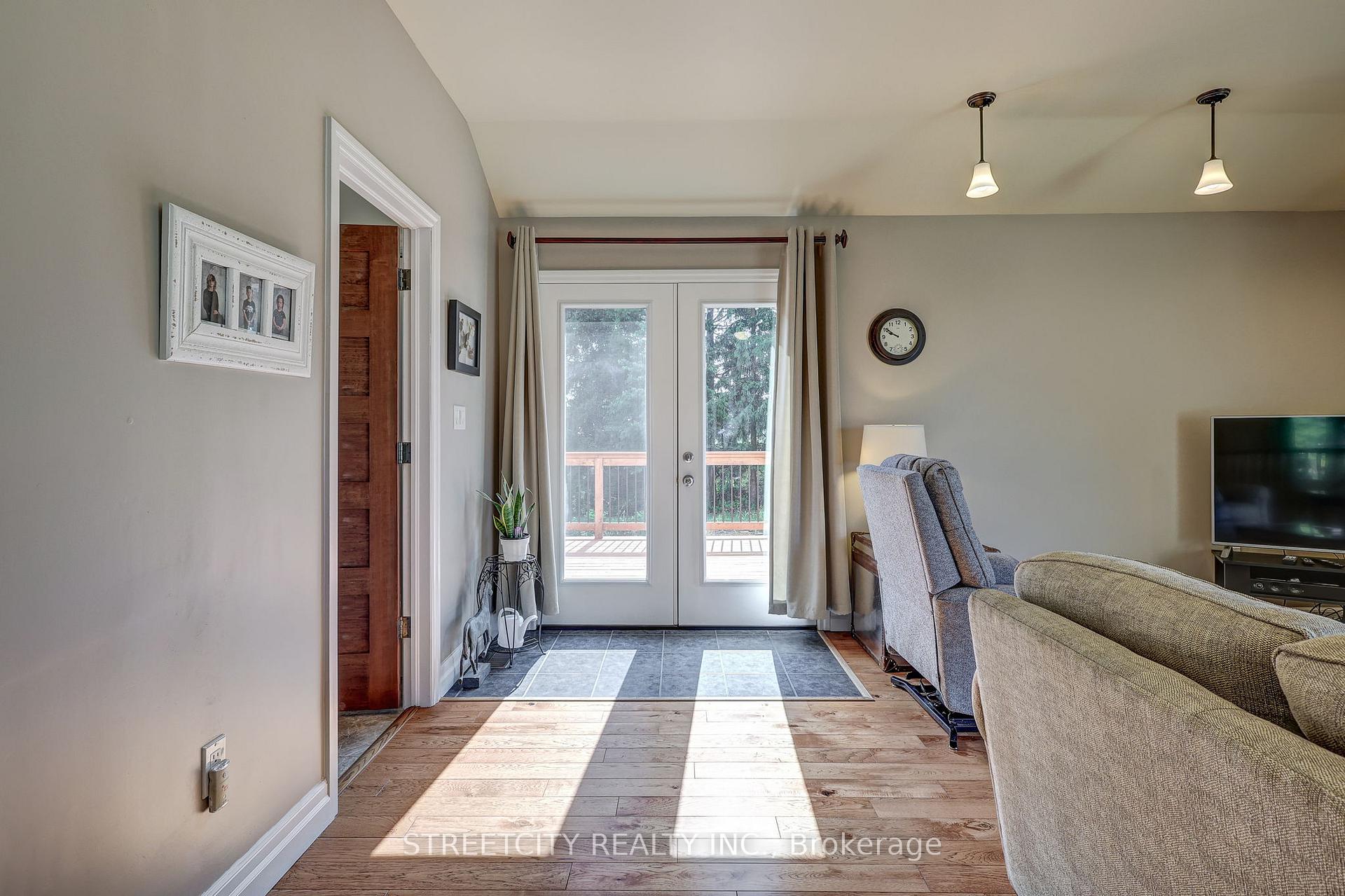 Photo 22 of 45465 John Wise Line, Central Elgin, Rural Central Elgin — HOMEH