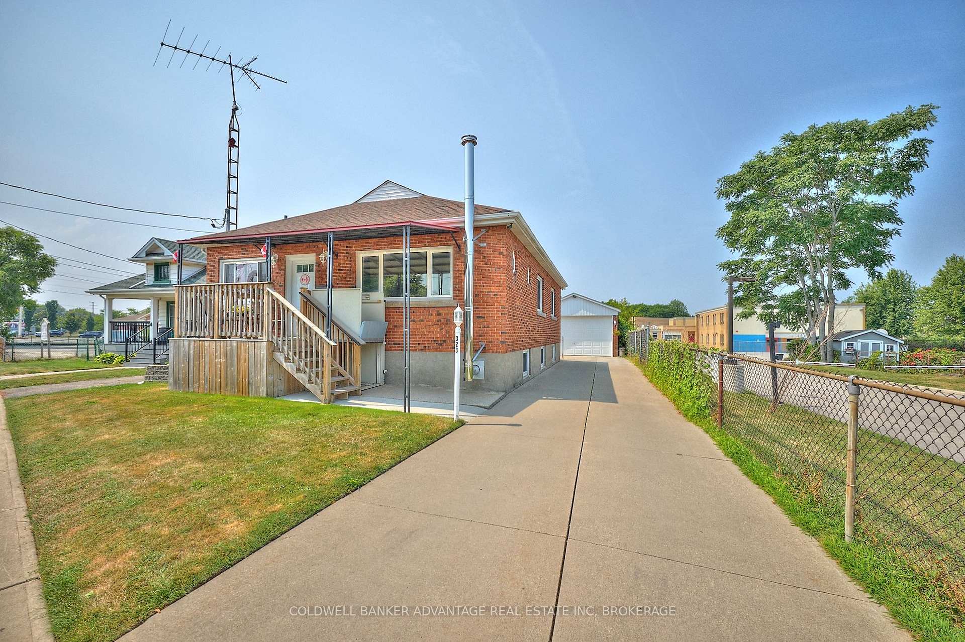 Photo 1 of 323 Niagara Street, St. Catharines, Carlton/Bunting — HOMEH