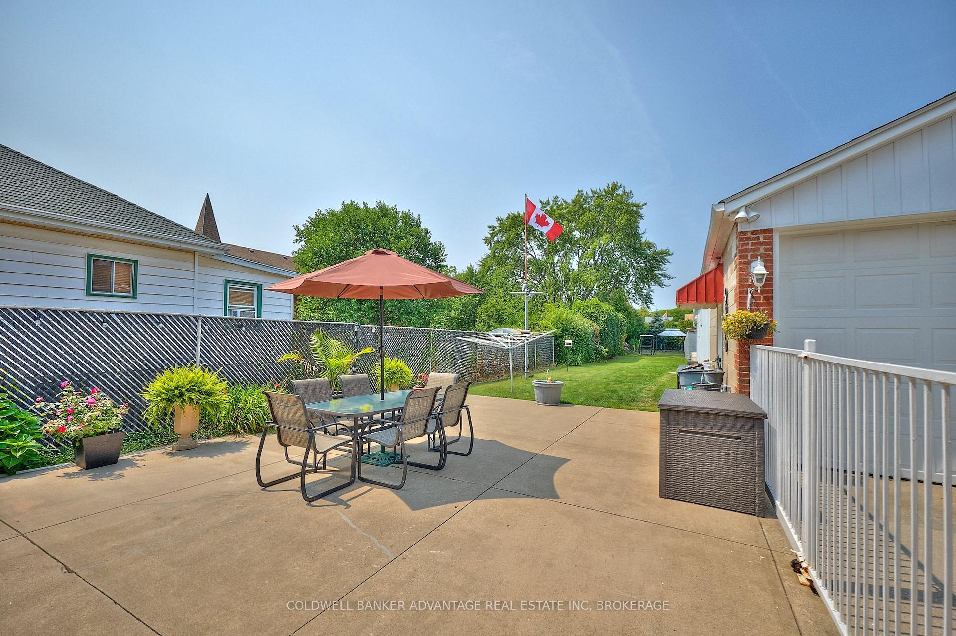 Photo 8 of 323 Niagara Street, St. Catharines, Carlton/Bunting — HOMEH