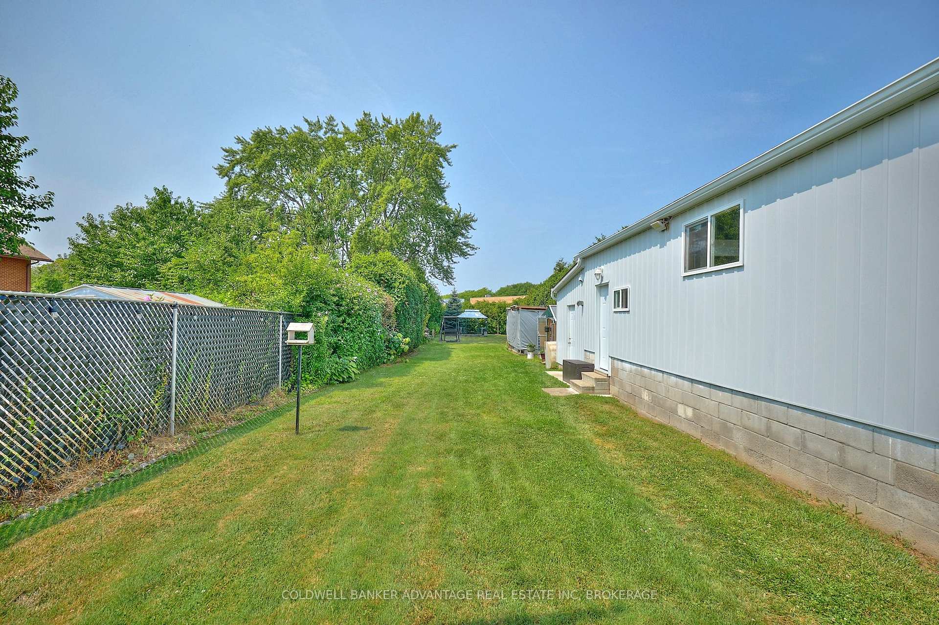 Photo 12 of 323 Niagara Street, St. Catharines, Carlton/Bunting — HOMEH