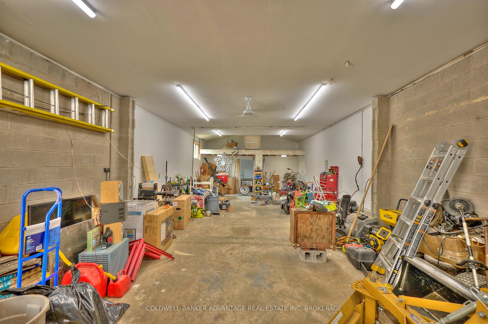 Photo 14 of 323 Niagara Street, St. Catharines, Carlton/Bunting — HOMEH