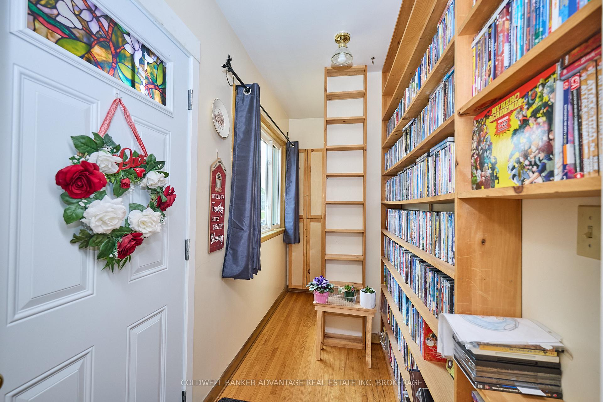 Photo 20 of 323 Niagara Street, St. Catharines, Carlton/Bunting — HOMEH