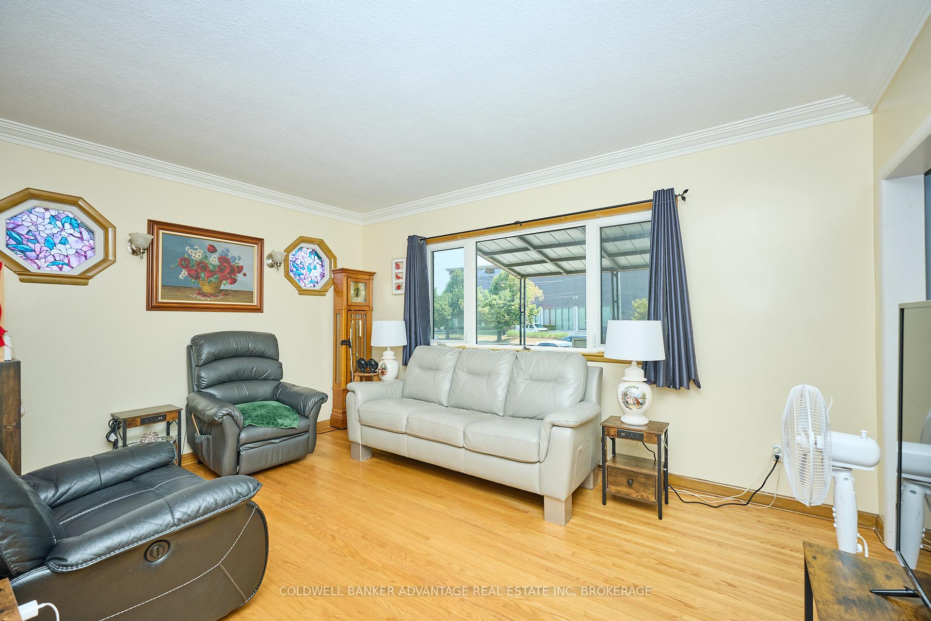 Photo 22 of 323 Niagara Street, St. Catharines, Carlton/Bunting — HOMEH