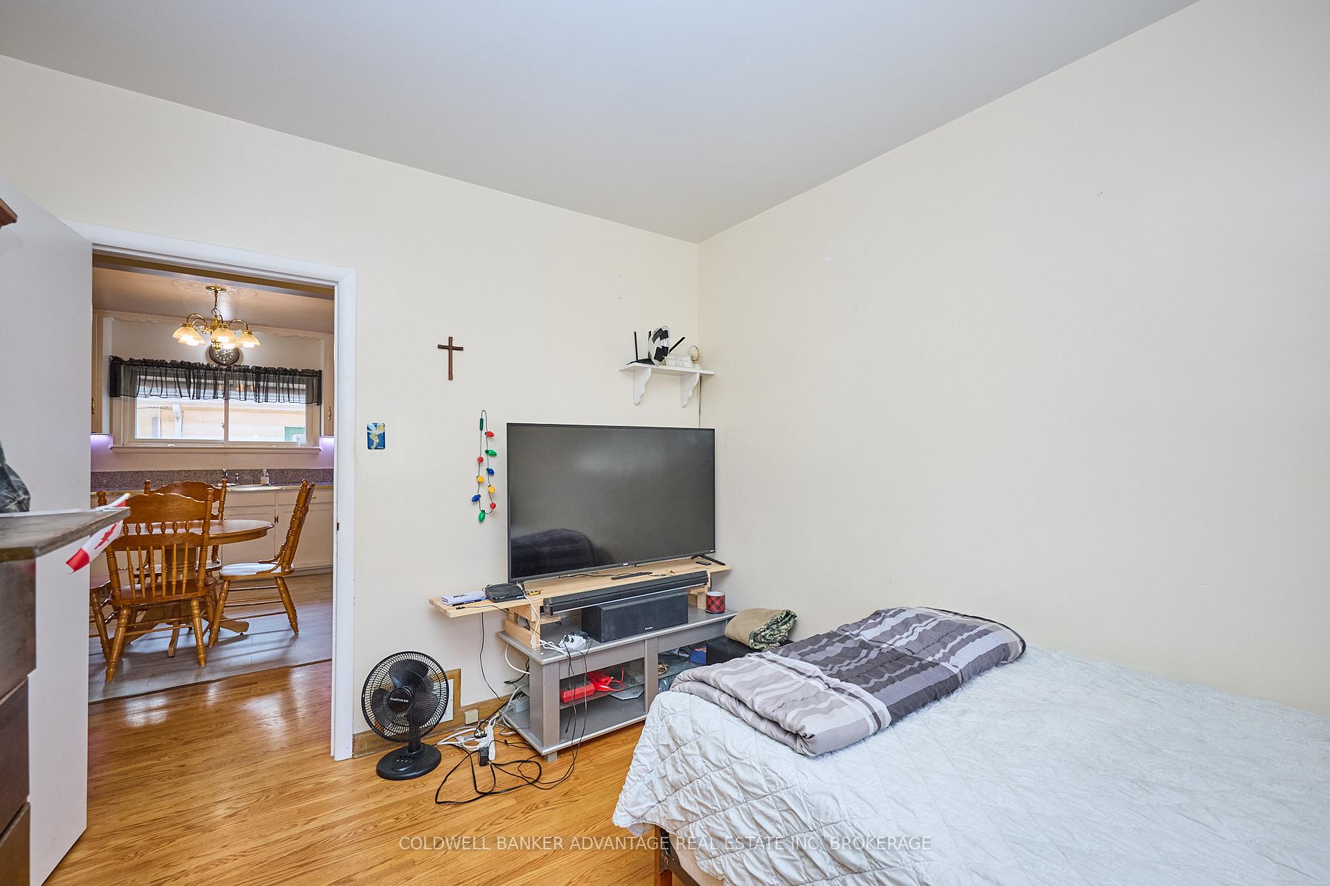 Photo 28 of 323 Niagara Street, St. Catharines, Carlton/Bunting — HOMEH