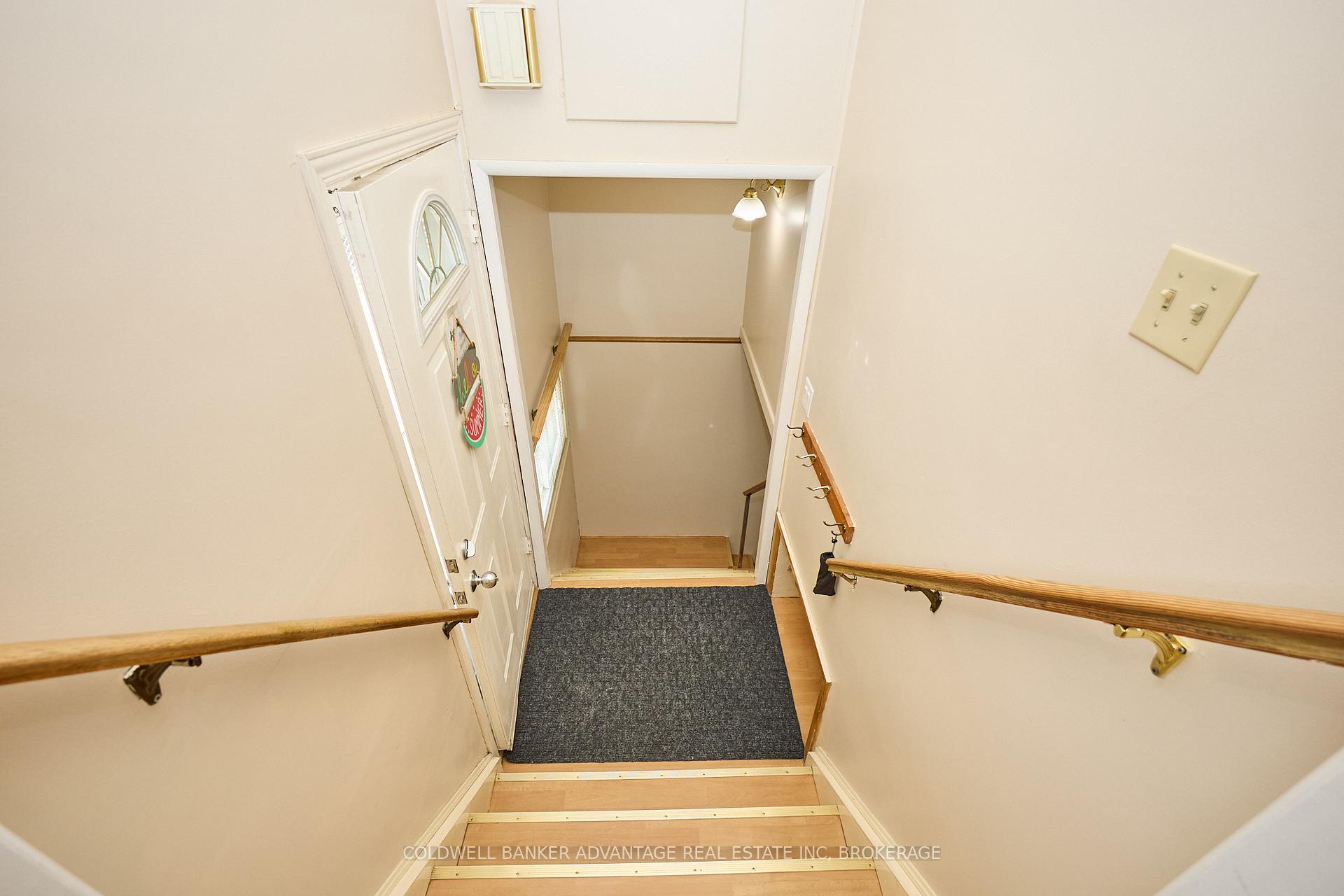 Photo 33 of 323 Niagara Street, St. Catharines, Carlton/Bunting — HOMEH